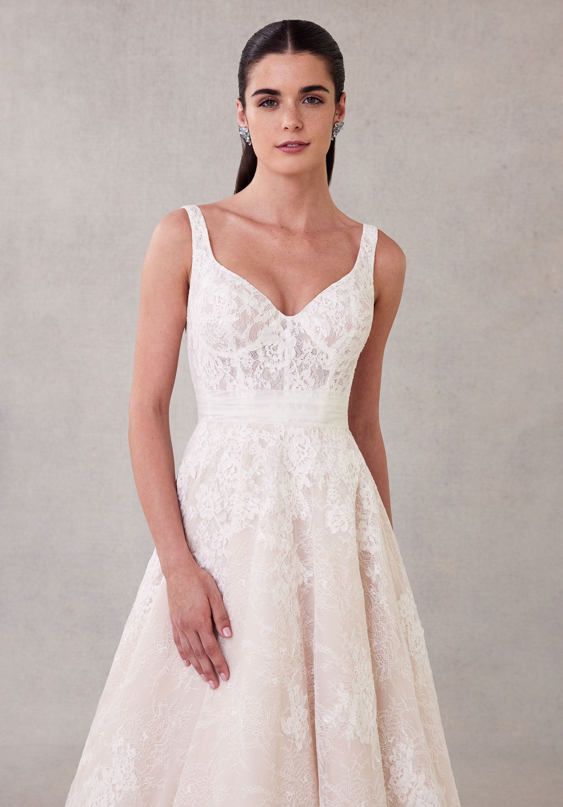 morilee-selah-ballkleid-aus-alencon-spitze-mit-schleifensch-rpe image 7