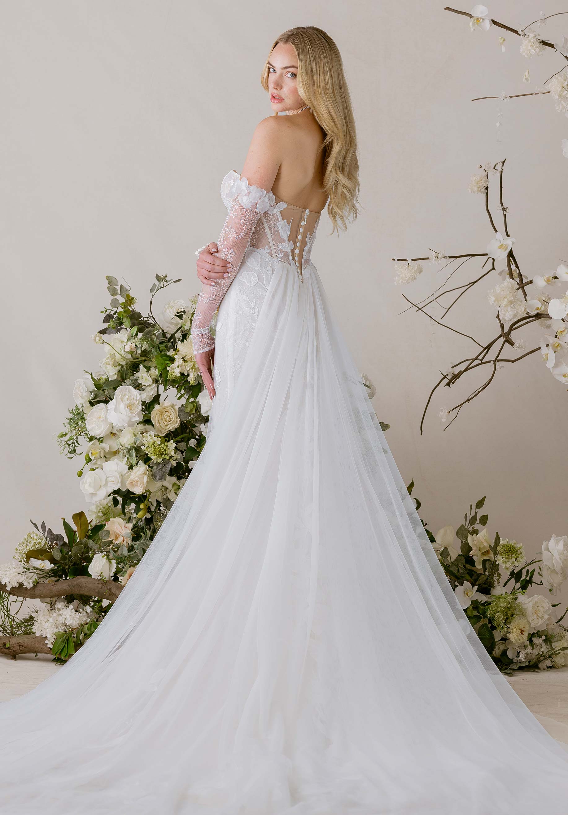 morilee-elizaveta-brautkleid-corsage-mit-sweetheart-ausschnitt-und-t-llschleppe image 3