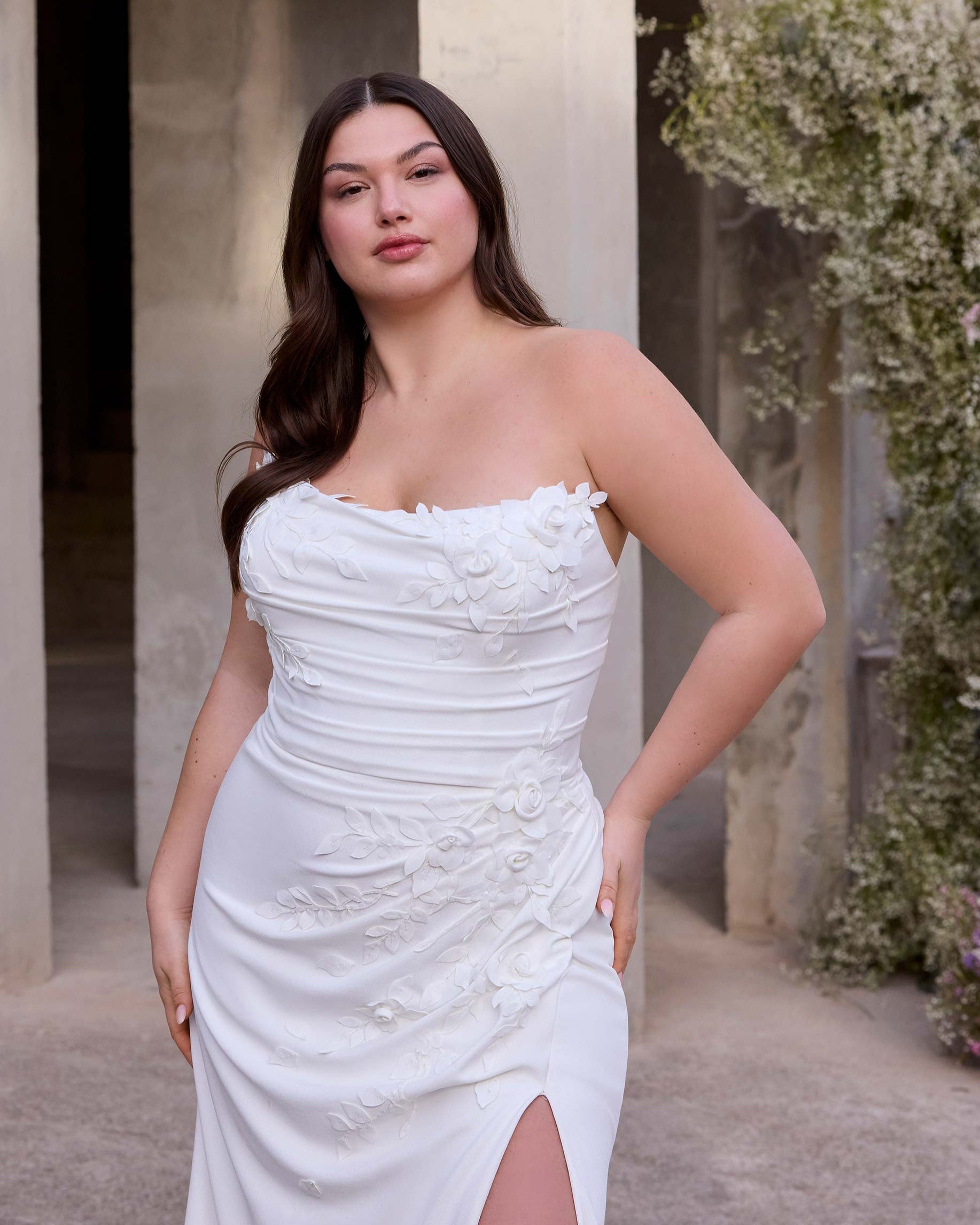 morilee-rea-style-2997-brautkleid-tr-gerlose-crepe-robe-mit-drapierung-und-schli image 2