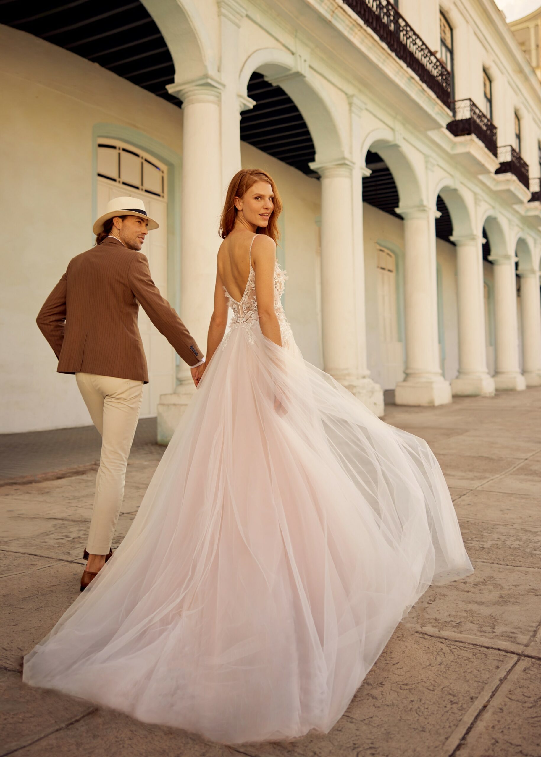 gbs-herve-paris-bridal-livia-brautkleid-libre-collection image 6