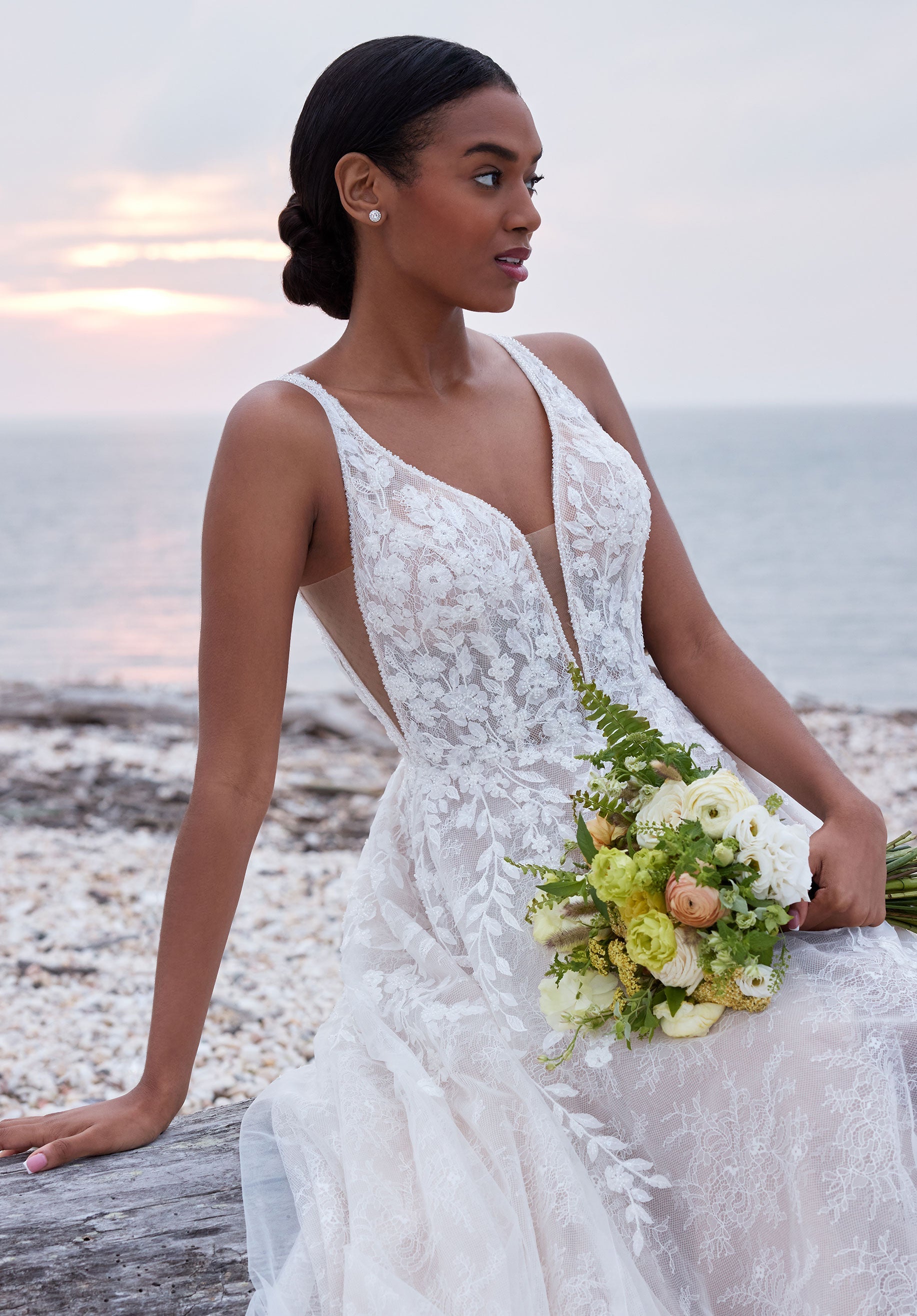 morilee-song-brautkleid-a-linie-mit-3d-bl-ten-und-v-r-cken image 3