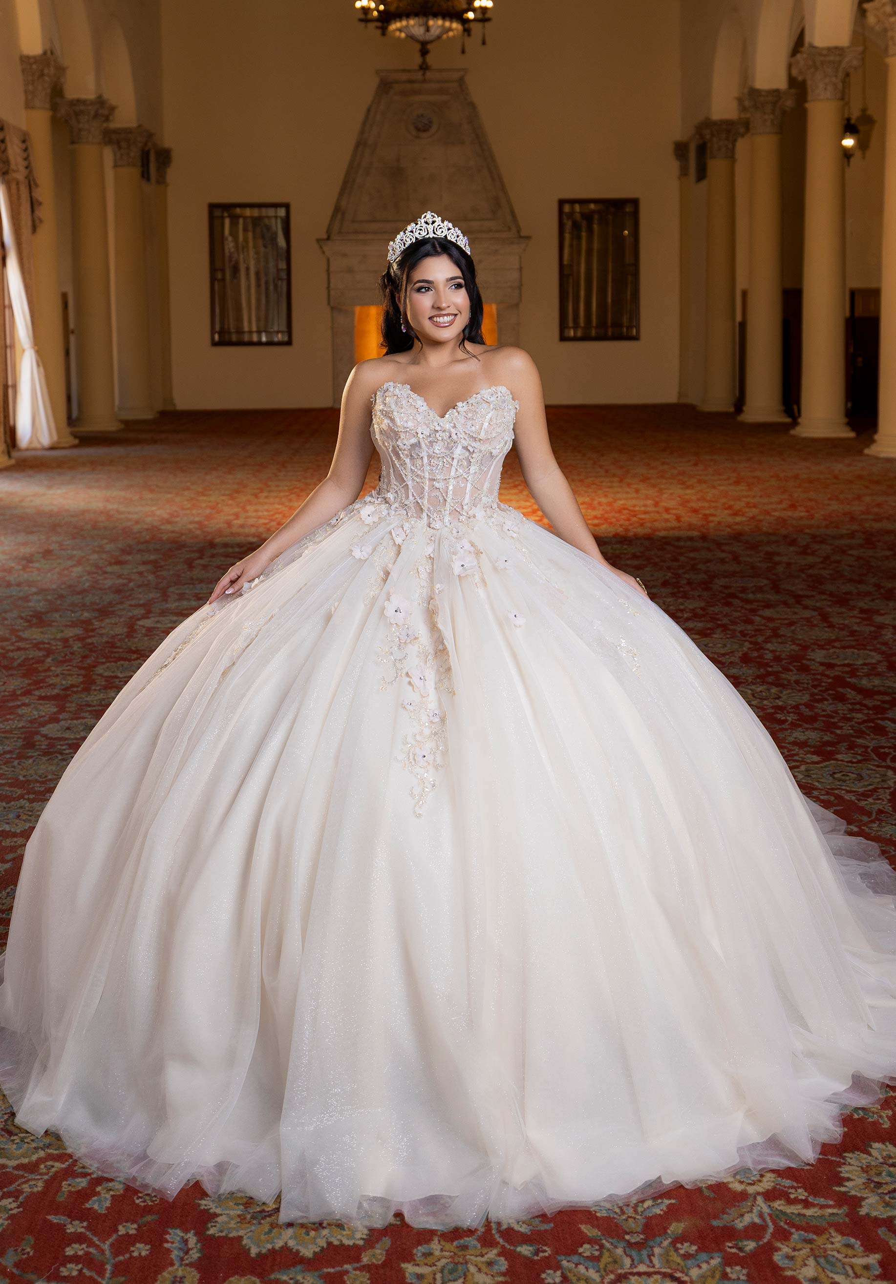 morilee-belen-quincea-era-ballkleid-mit-chandelier-beading-und-choker image 3