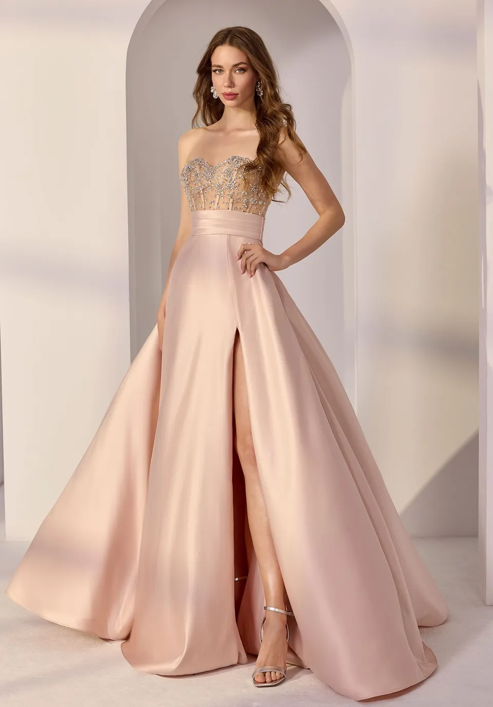 morilee-ballkleid-tr-gerlos-mit-kristall-corsage-und-satinrock image 1