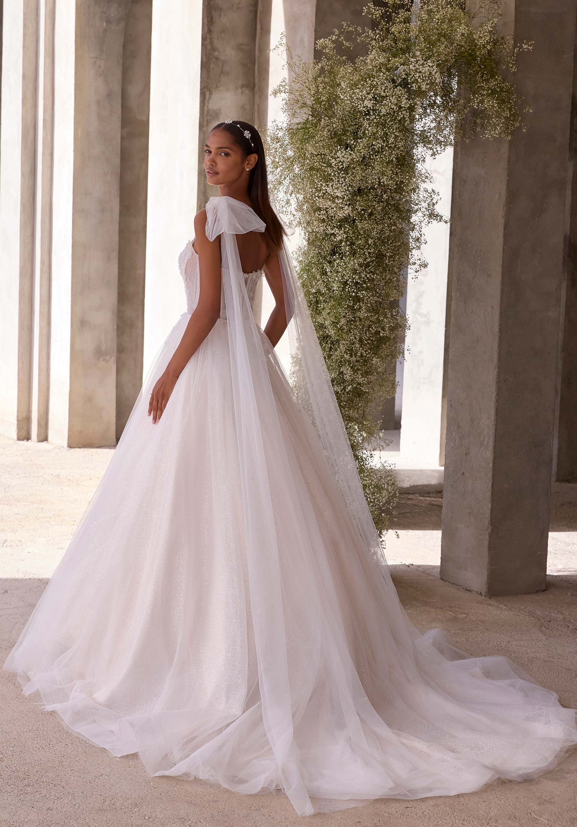 morilee-loraline-a-linie-brautkleid-mit-schleifen-tr-gern image 3