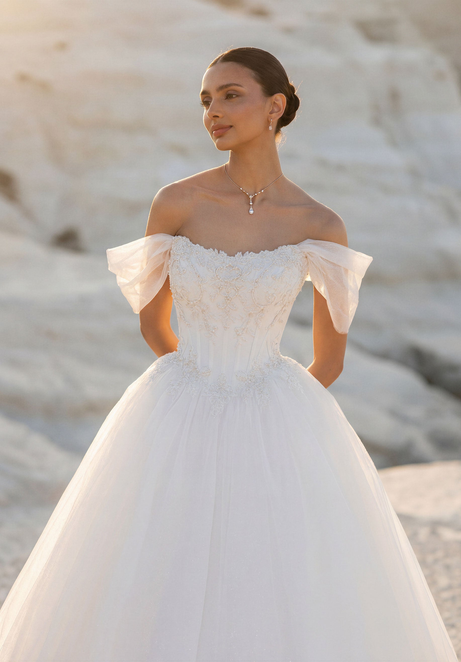 morilee-tempe-brautkleid-satin-prinzesskleid-mit-perlen-und-glitzer-t-ll-rmeln image 2