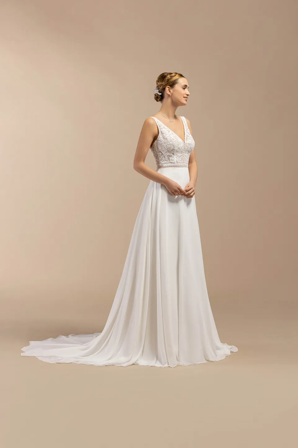eglantine-bastia-brautkleid-in-ivoire-gr-34-62 image 1