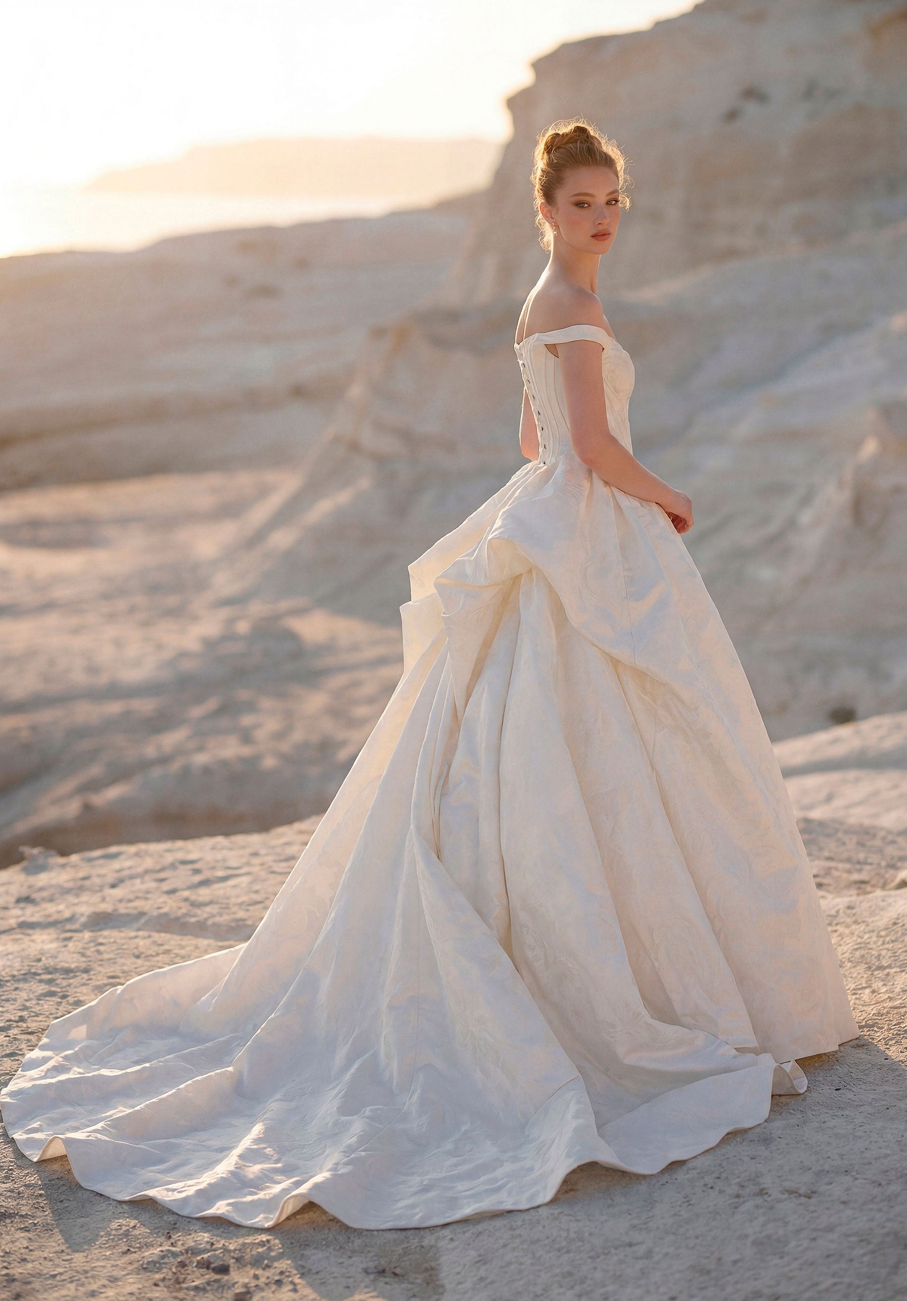 morilee-thyla-brautkleid-jacquard-ballkleid-off-shoulder image 3