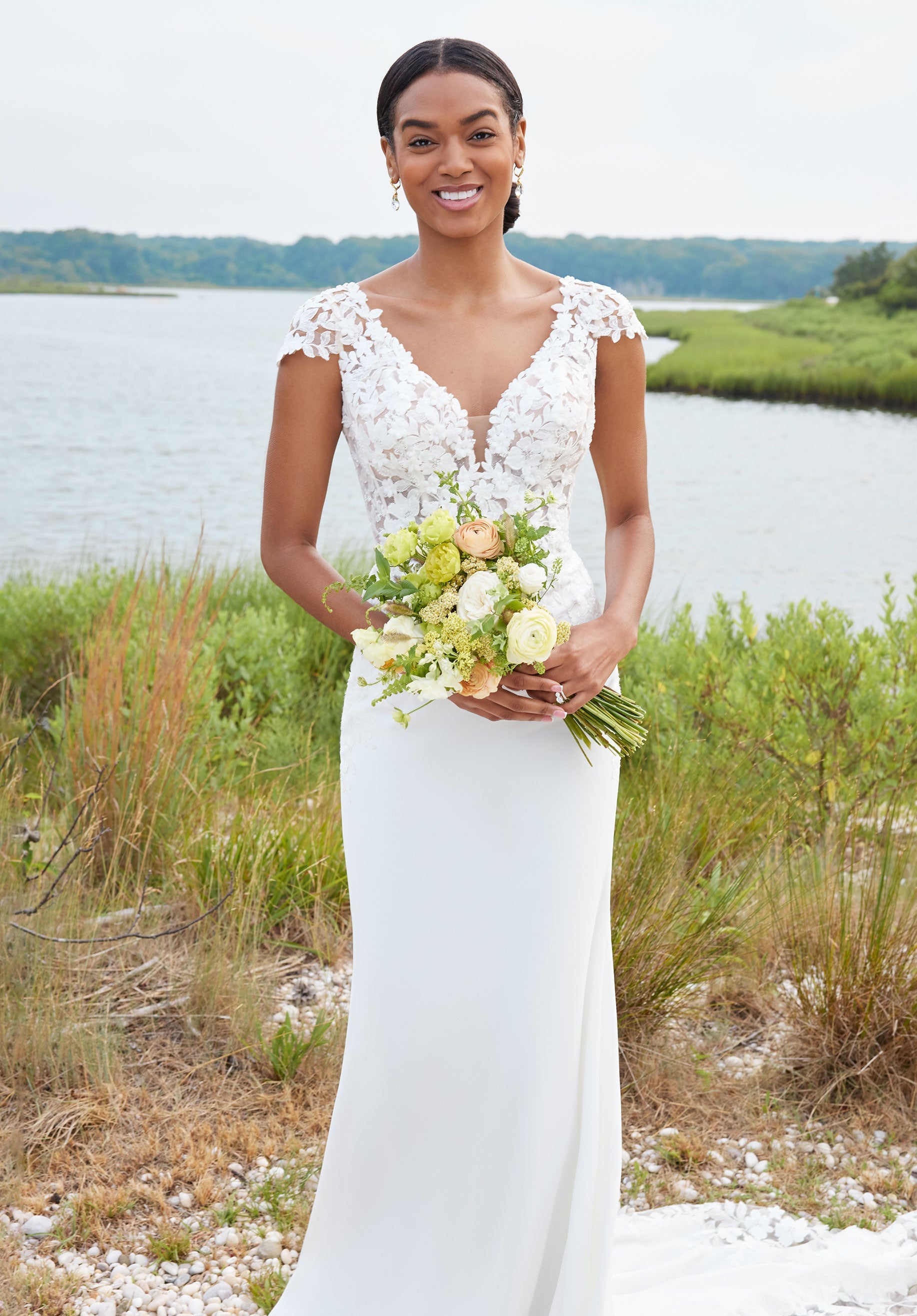 morilee-shay-brautkleid-crepe-mit-cap-rmeln-und-schleppe image 8