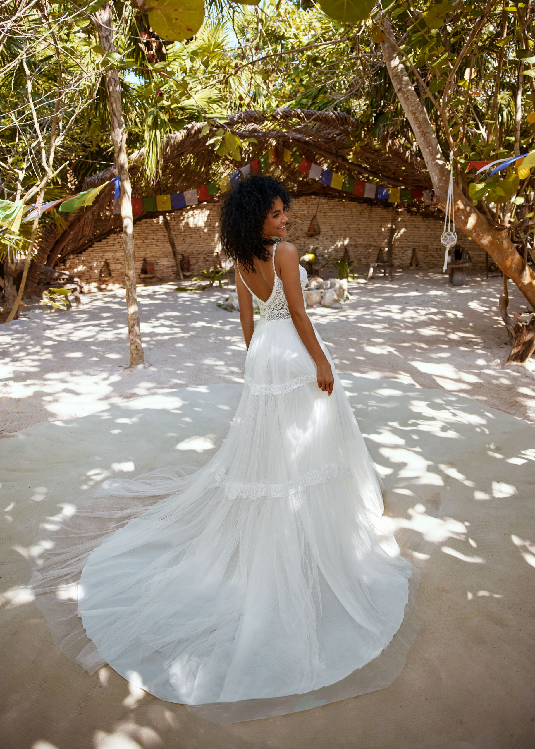 gbs-herve-paris-bridal-bruna-brautkleid-mystical-collection image 2