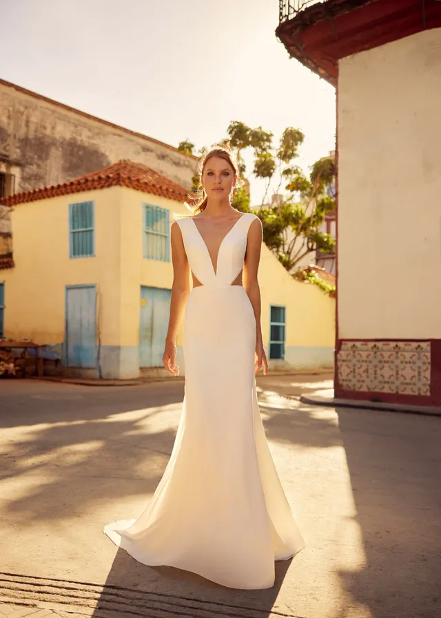 gbs-herve-paris-bridal-loyal-brautkleid-libre-collection image 1