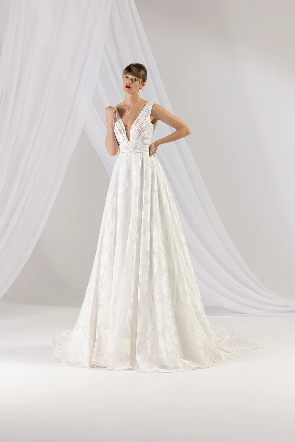 atelier-d-eglantine-july-brautkleid-in-ivoire image 1