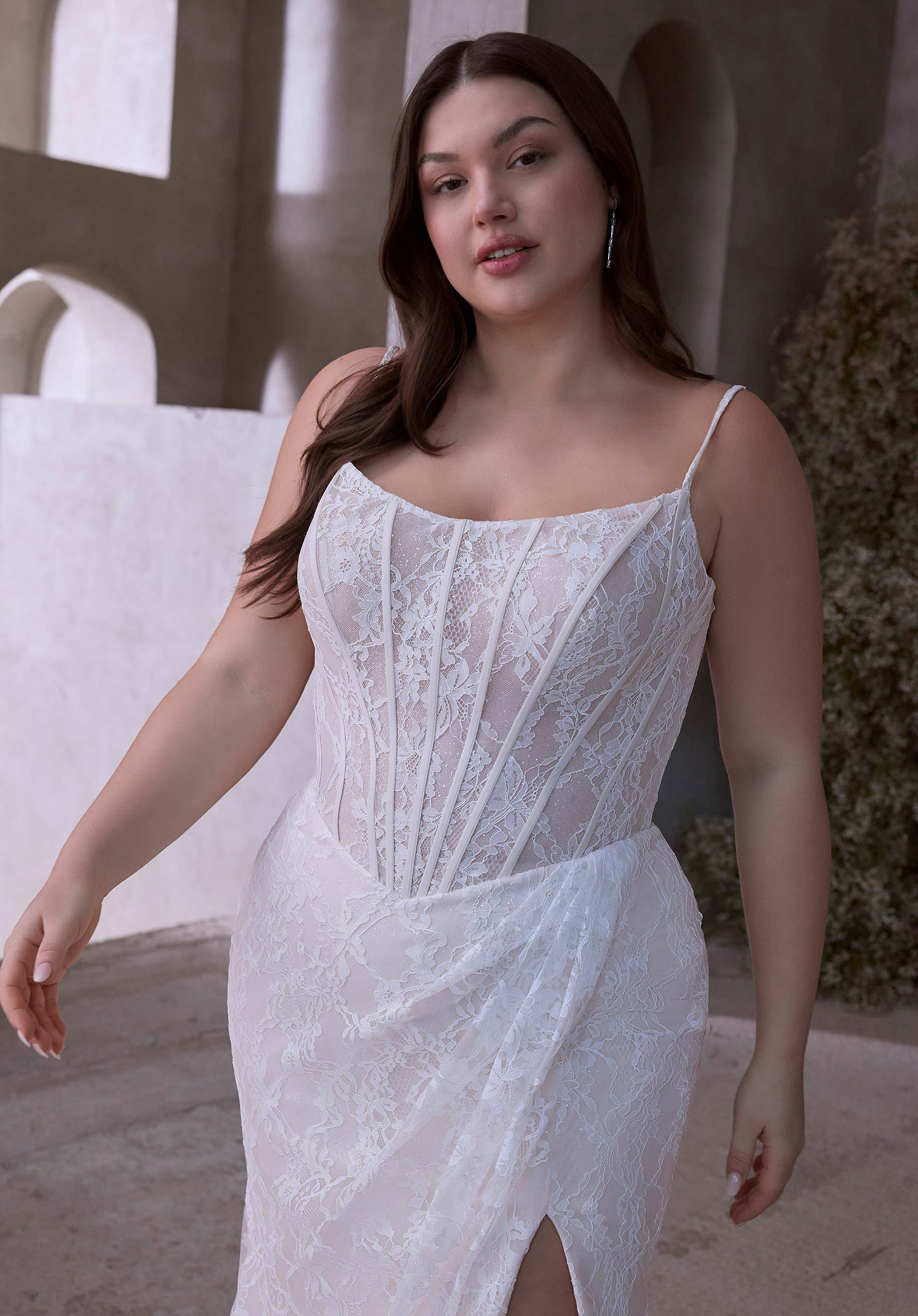 morilee-constantia-brautkleid-fit-flare-spitze-mit-schlitz image 3