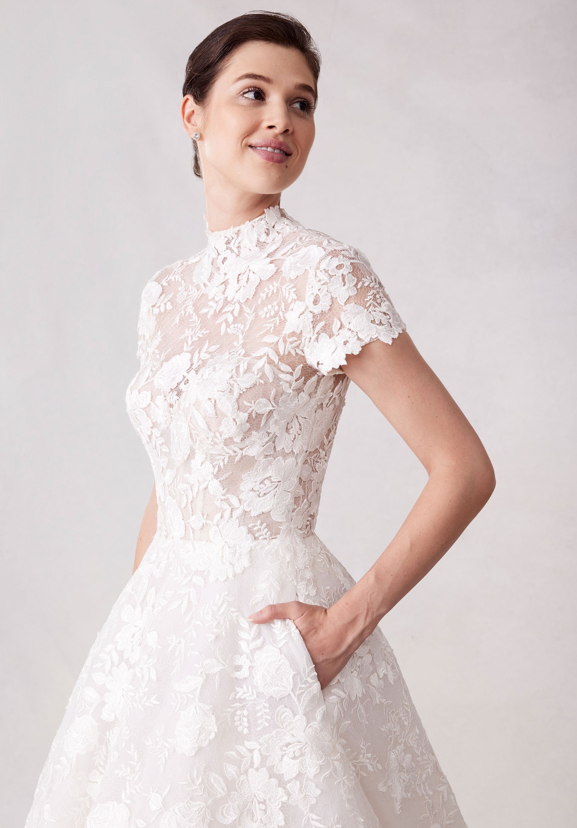 morilee-sarah-brautkleid-ballkleid-mit-hochgeschlossenem-spitzen-rmel image 3