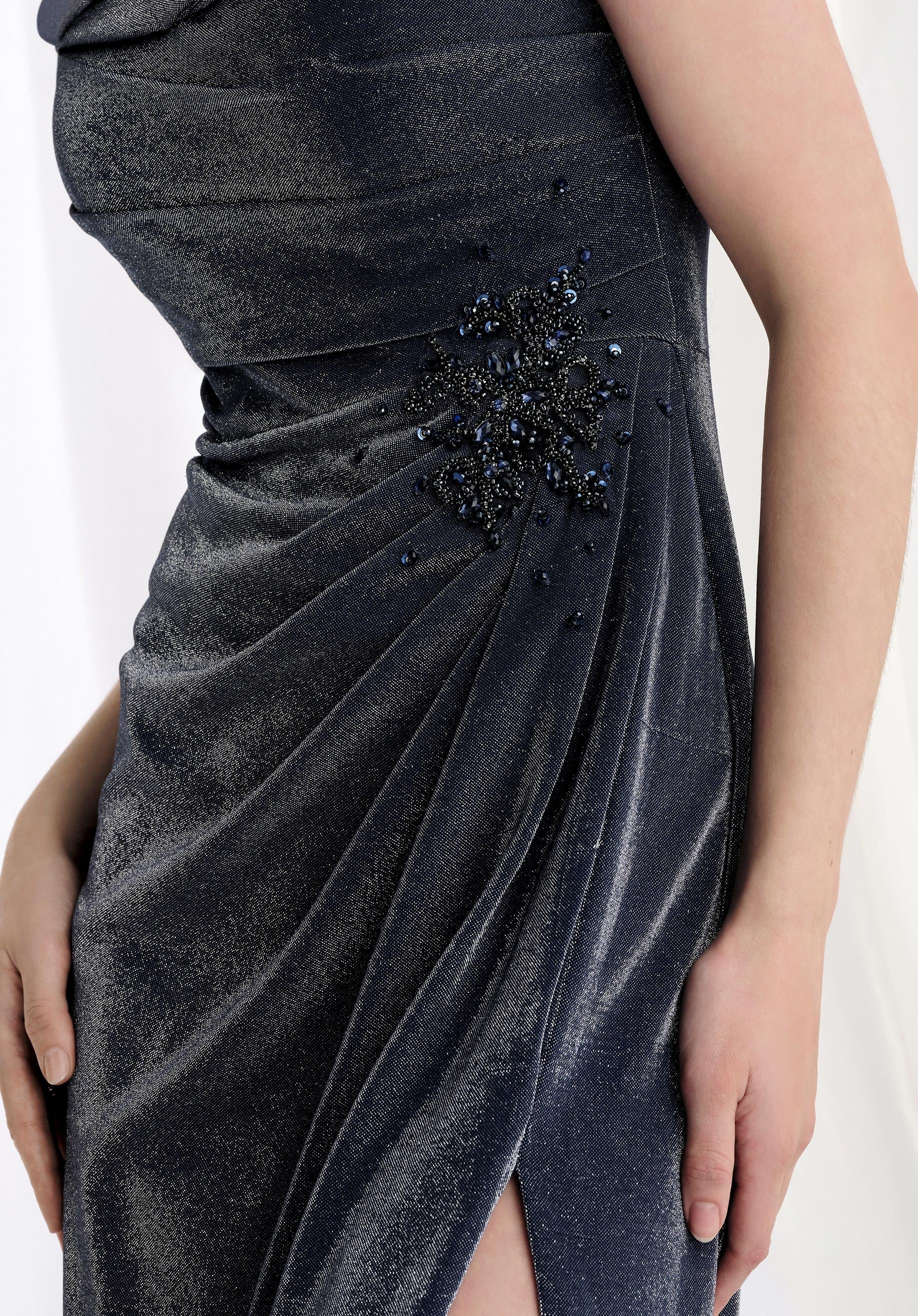 morilee-abendkleid-fit-and-flare-off-shoulder-shimmer-jersey image 5