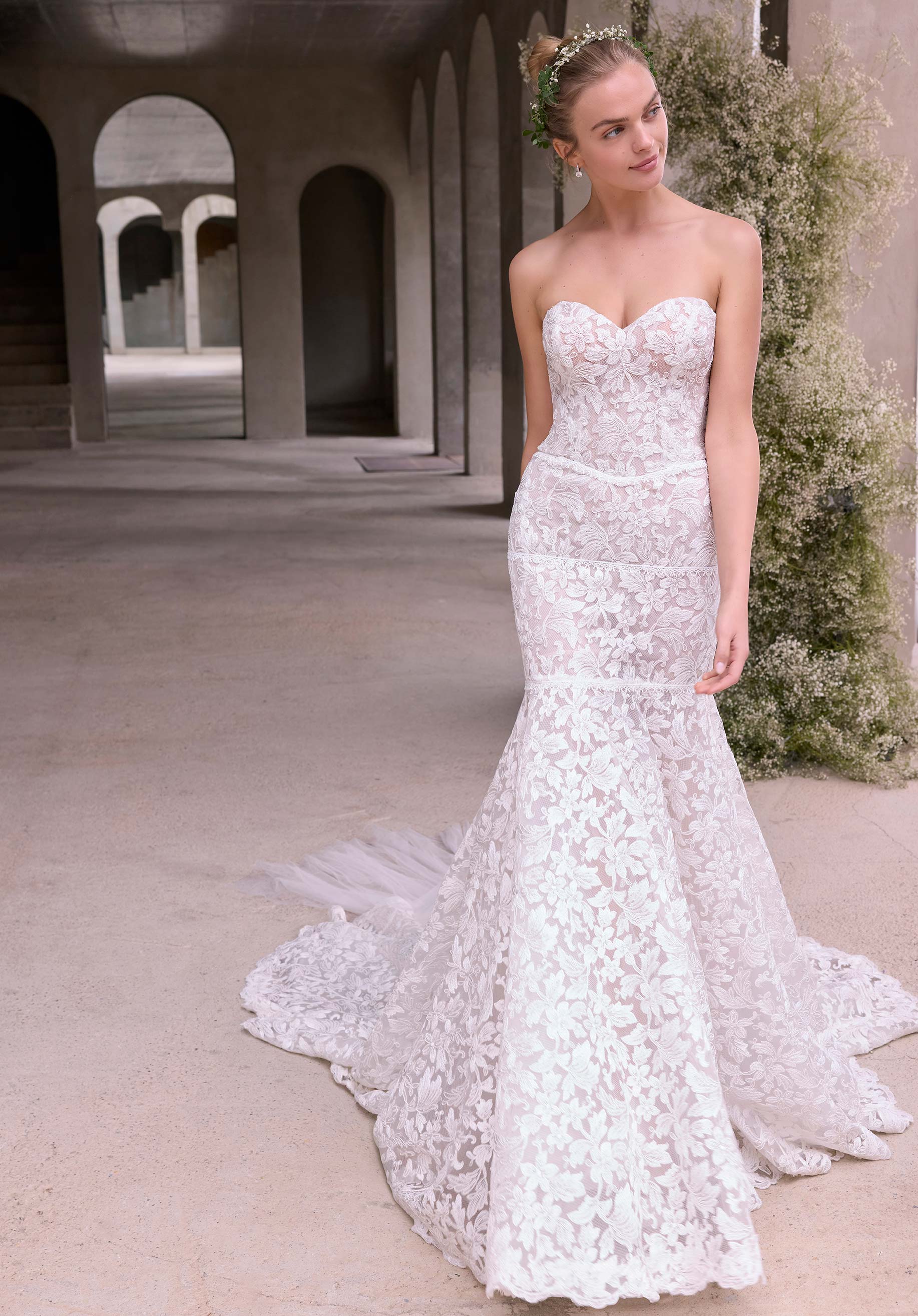 morilee-theodosia-brautkleid-fit-to-flare-mit-capelet image 3