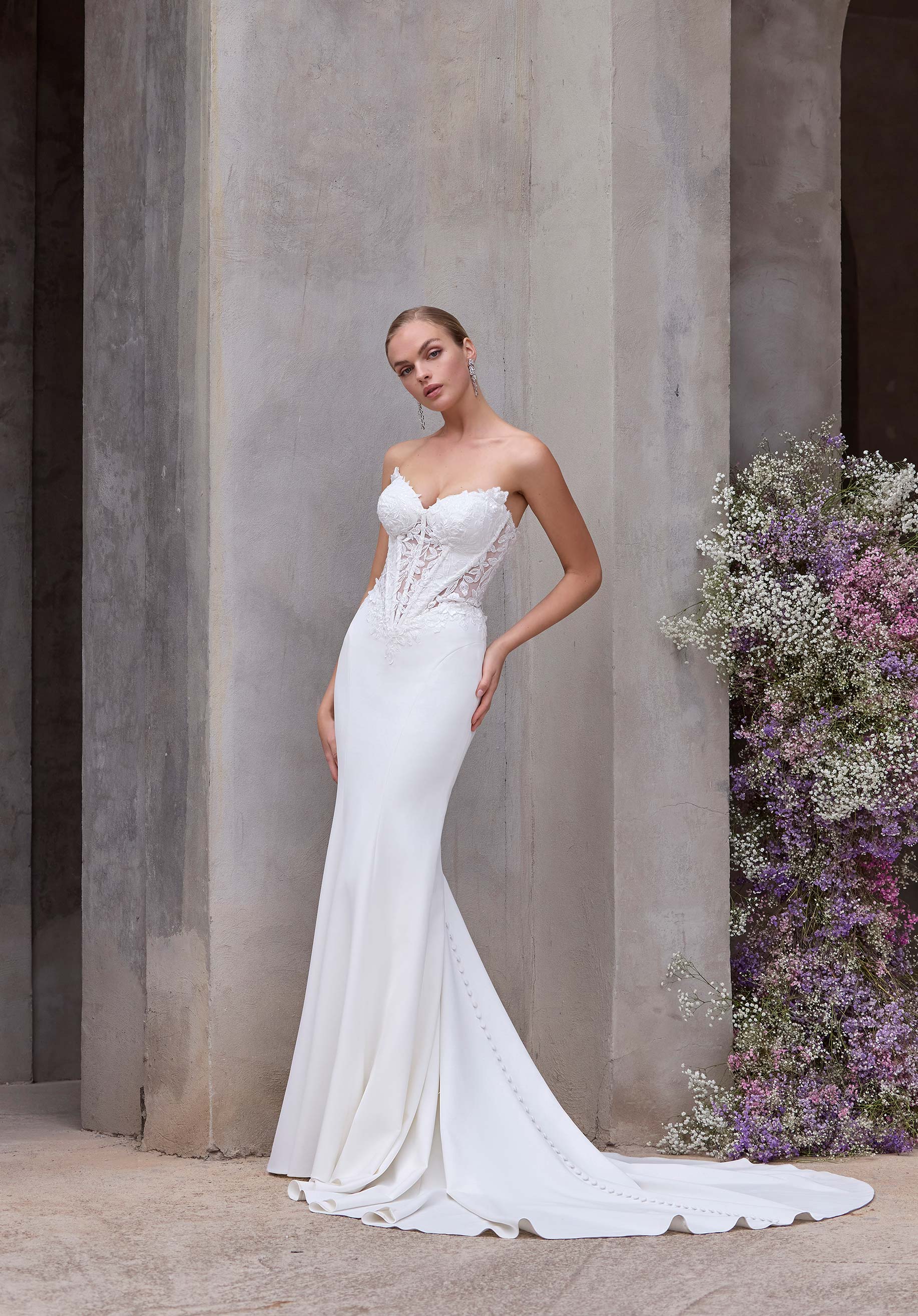 morilee-hypatia-brautkleid-fit-flare-aus-crepe-mit-cat-eye-ausschnitt image 3