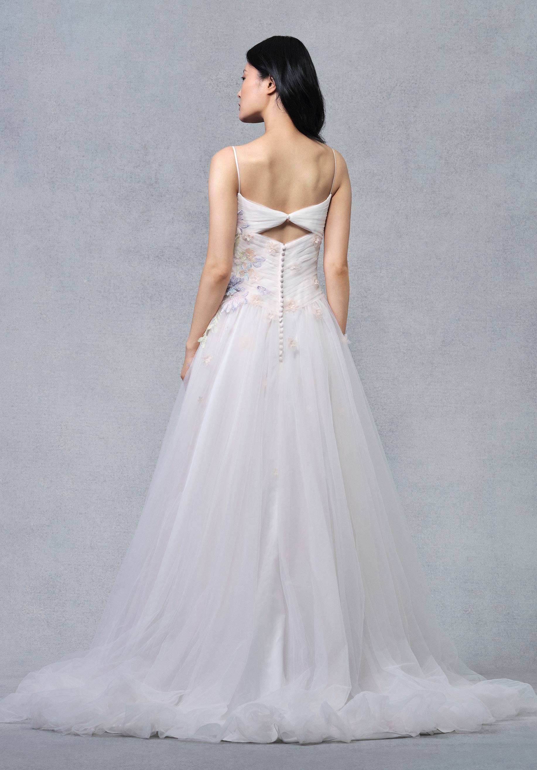 morilee-suihan-brautkleid-a-linie-mit-bl-tenbl-tter-stickerei-und-cut-out image 5