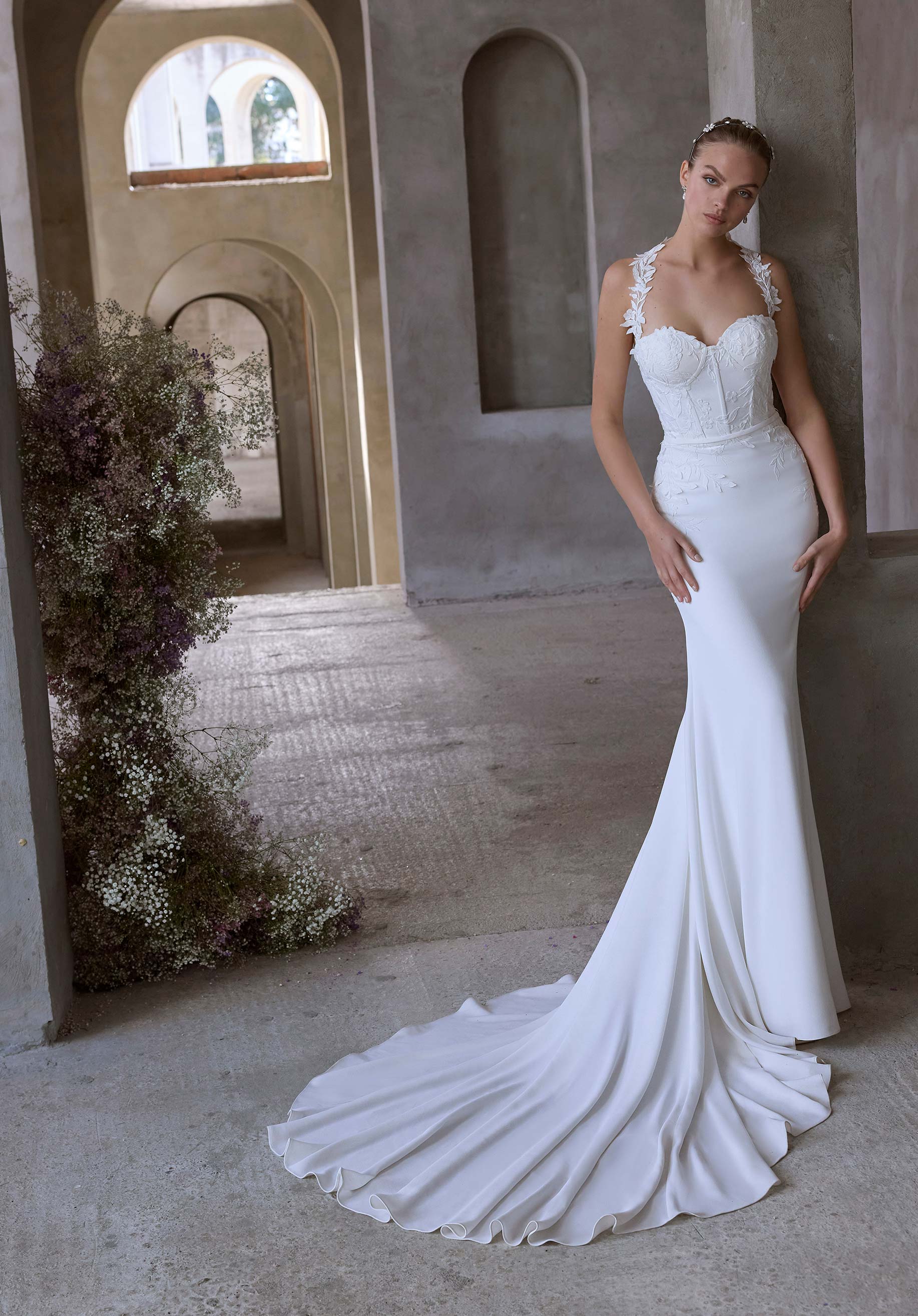 morilee-finnli-brautkleid-fit-to-flare-stretch-crepe-mit-3d-bl-ten image 3