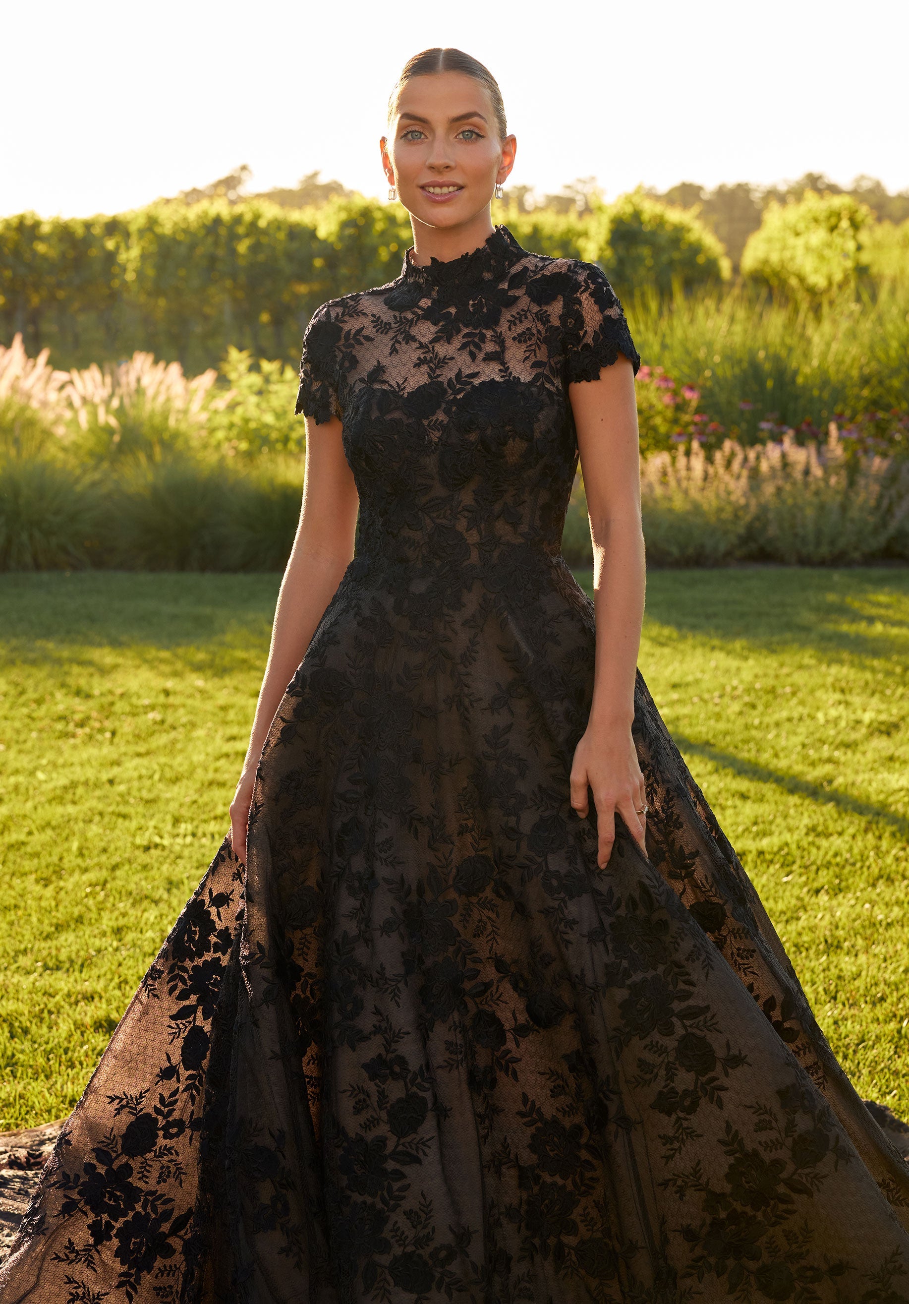 morilee-sarah-brautkleid-ballkleid-mit-hochgeschlossenem-spitzen-rmel image 6