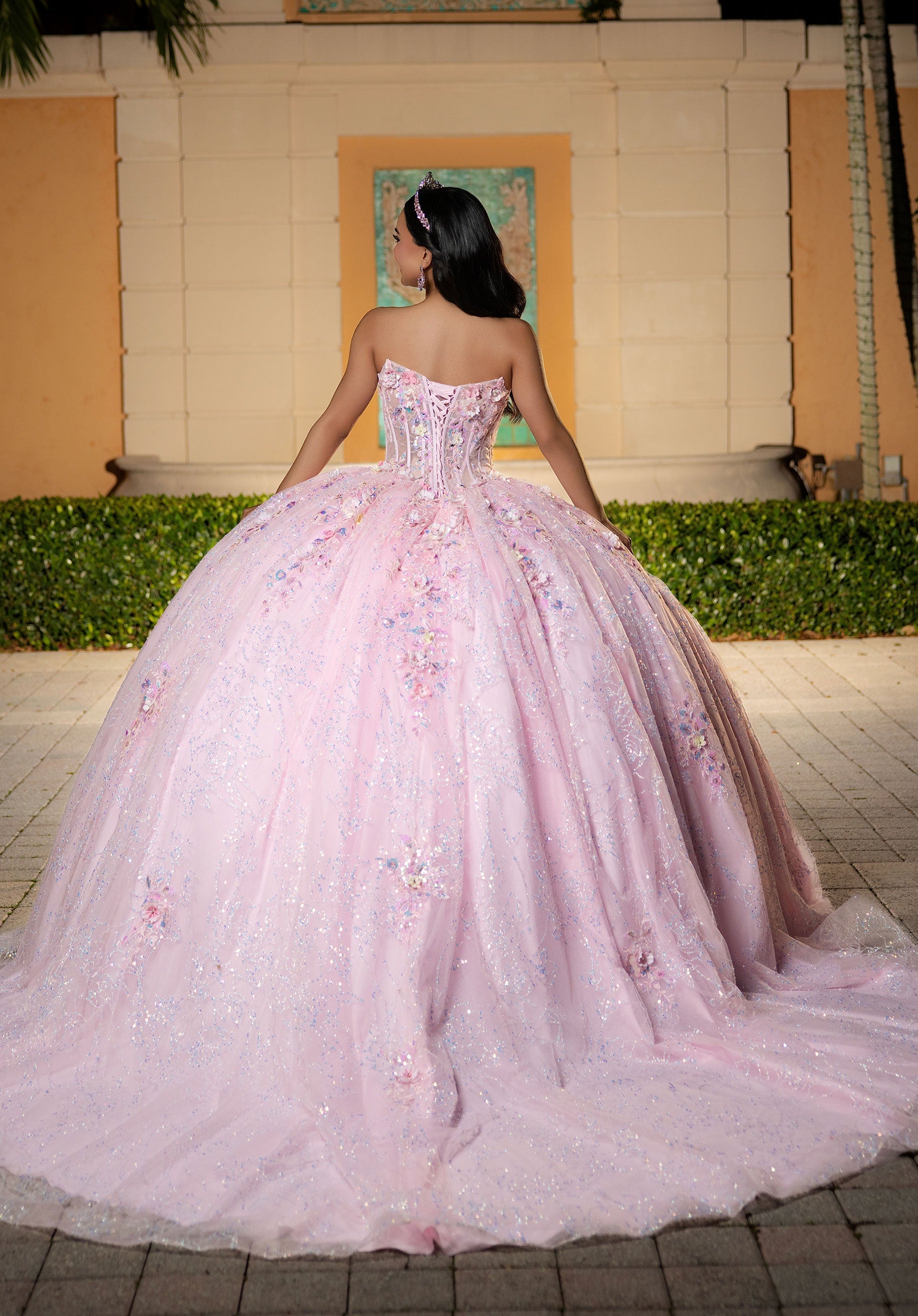 morilee-vizcaya-carolina-quincea-era-ballkleid-3d-blumen image 6