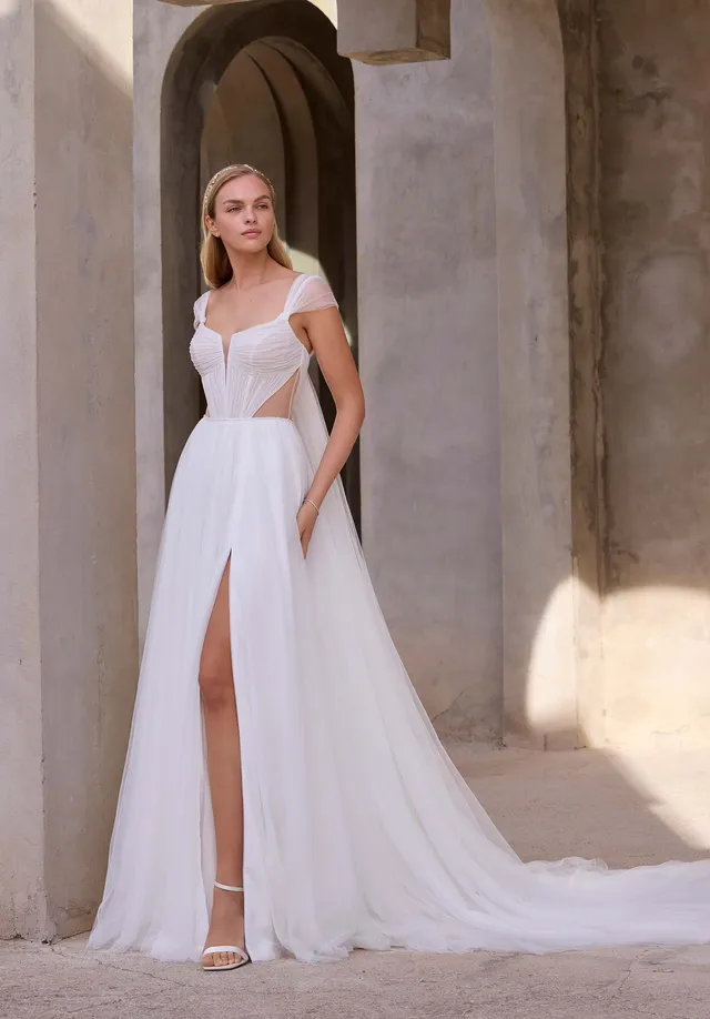 morilee-ostara-brautkleid-a-linie-mit-schlitz-und-watteau-r-cken image 1