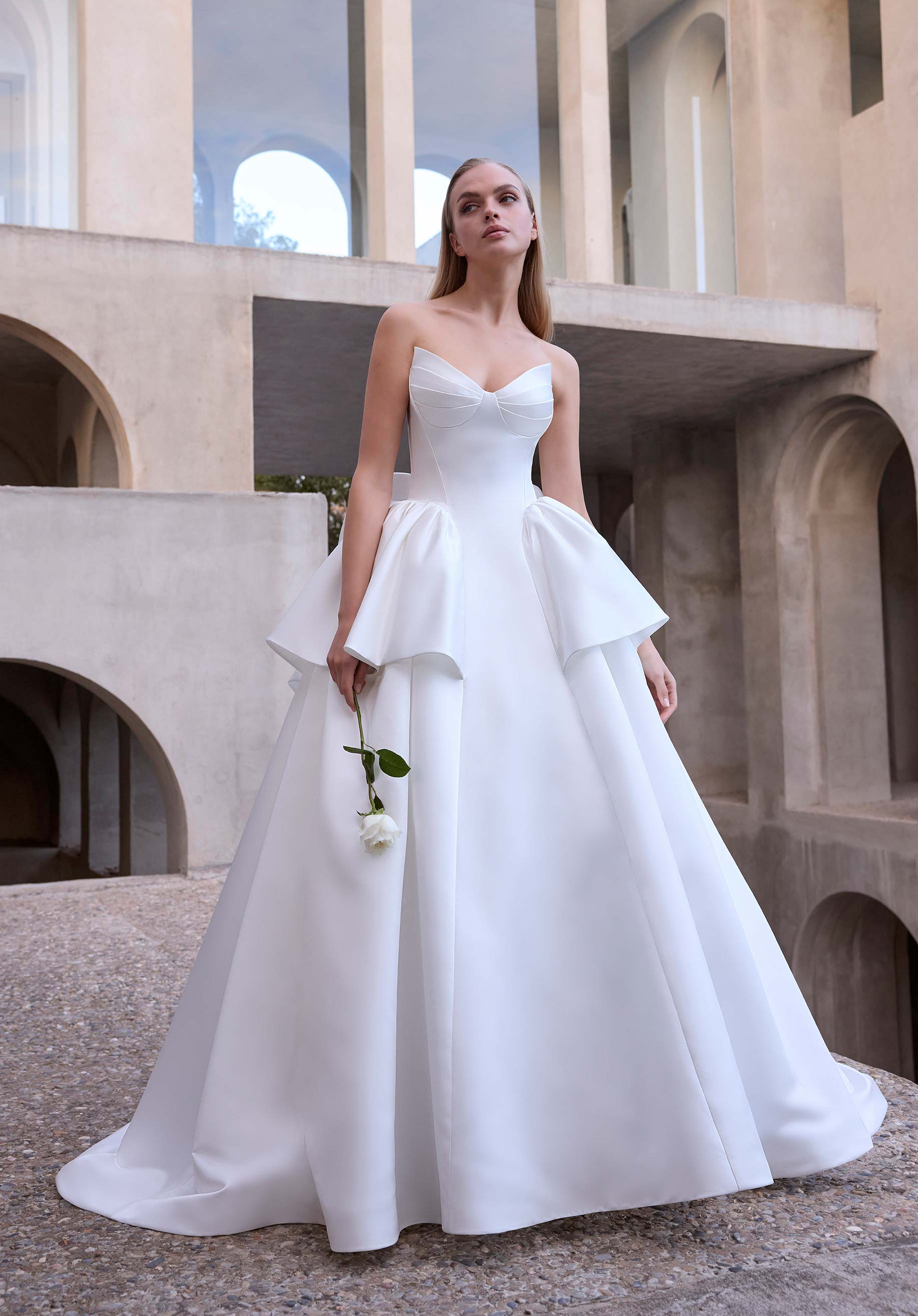 morilee-ariadne-brautkleid-tr-gerlose-satin-a-linie-mit-r-schen-peplum image 1