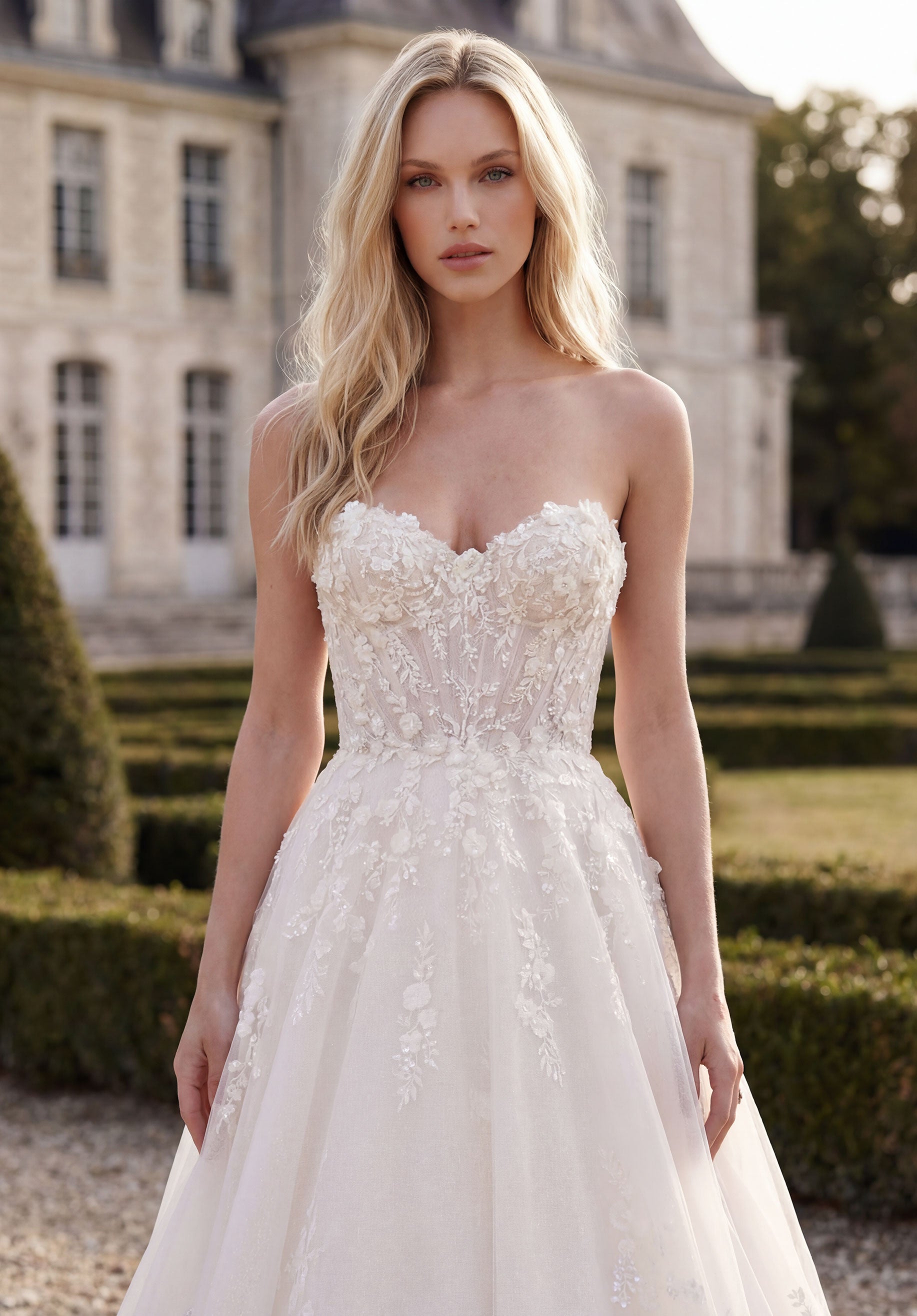 morilee-serendipity-brautkleid-ballkleid-t-ll-mit-3d-blumen image 2