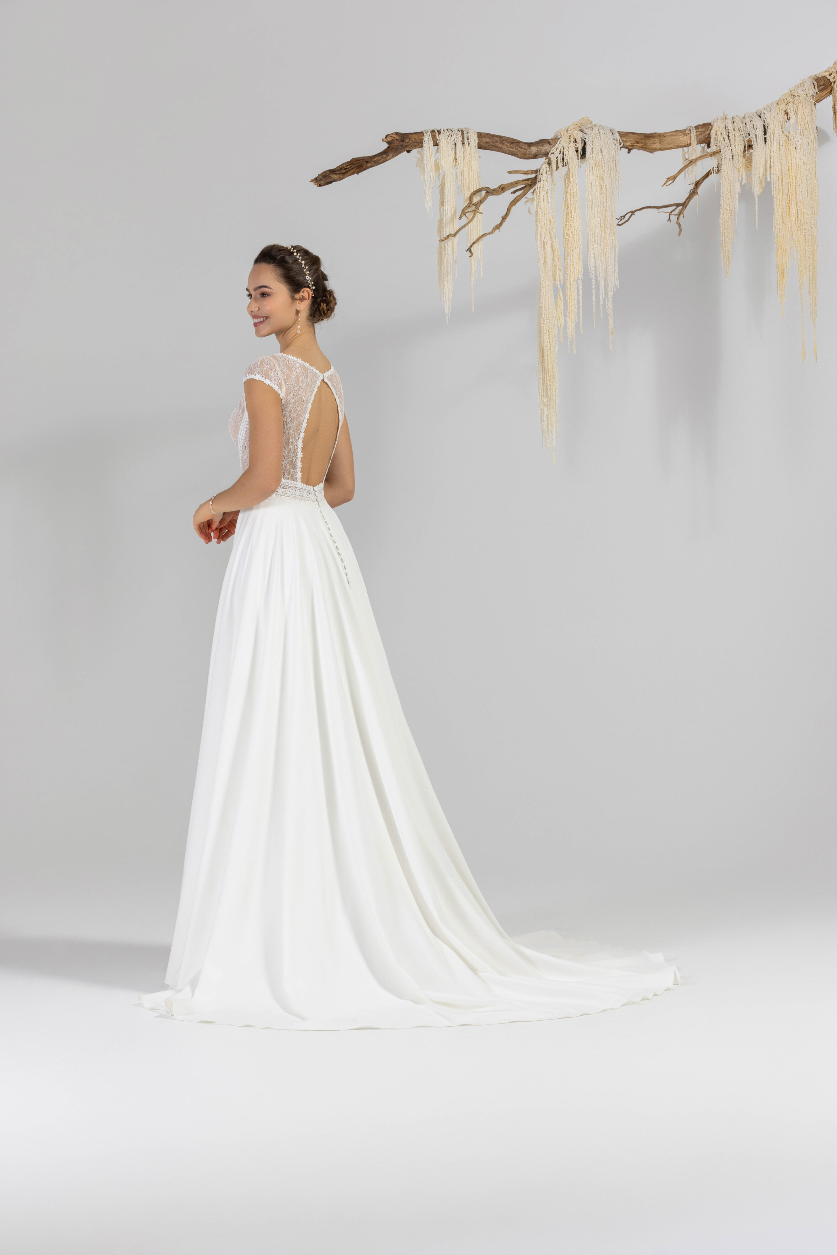 eglantine-lemon-brautkleid-in-ivoire-und-wei-gr-34-74 image 3