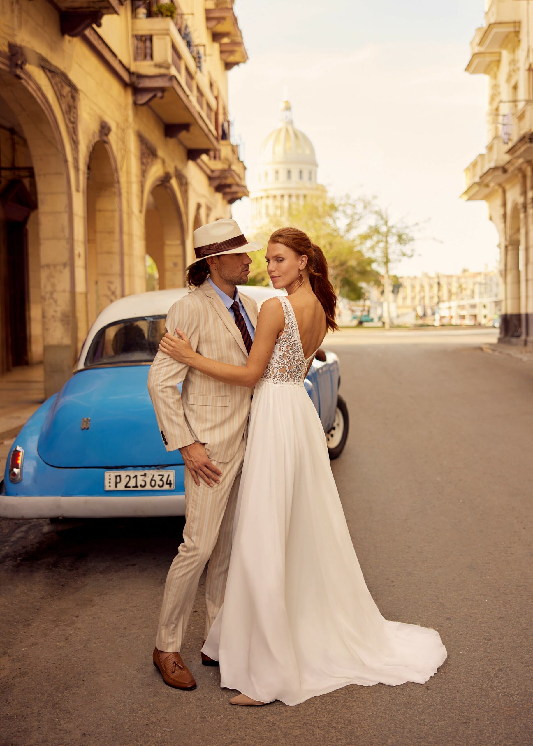 gbs-herve-paris-bridal-langley-za-brautkleid-libre-collection image 2