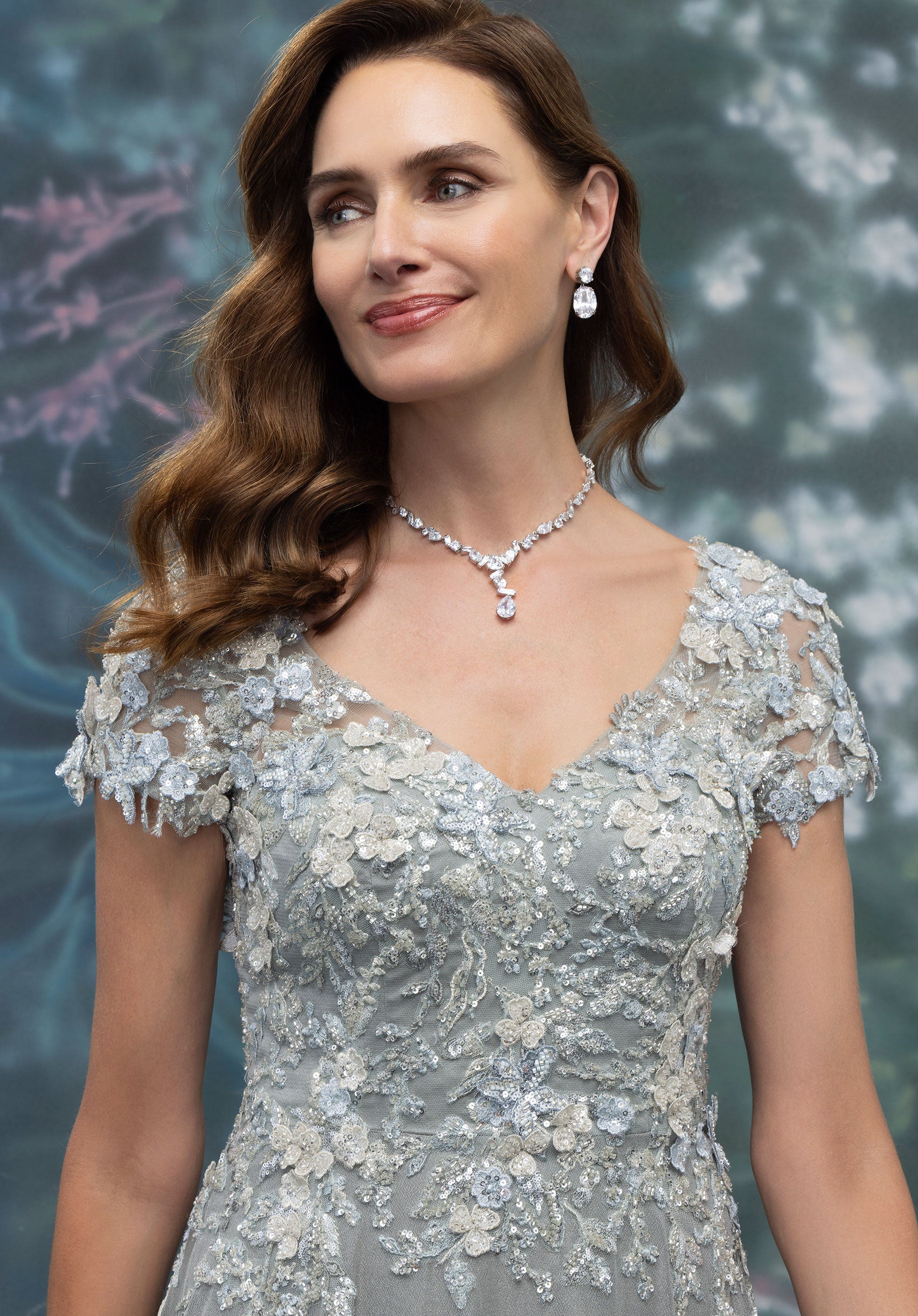 morilee-abendkleid-a-linie-chiffon-mit-kurzarm-3d-florals-und-handbeading image 4