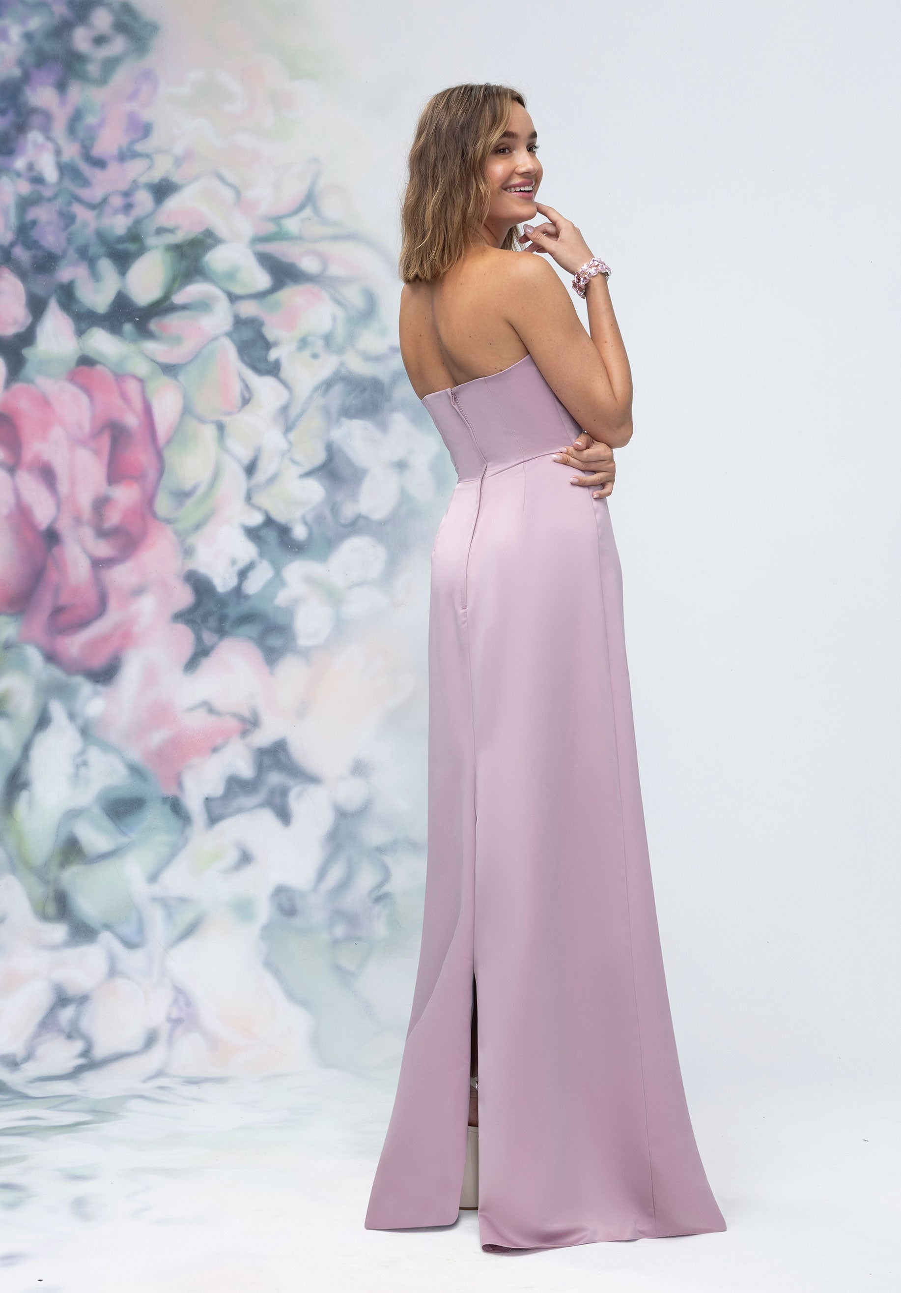 morilee-brautjungfernkleid-satin-tr-gerlos-mit-watteau-r-cken image 3