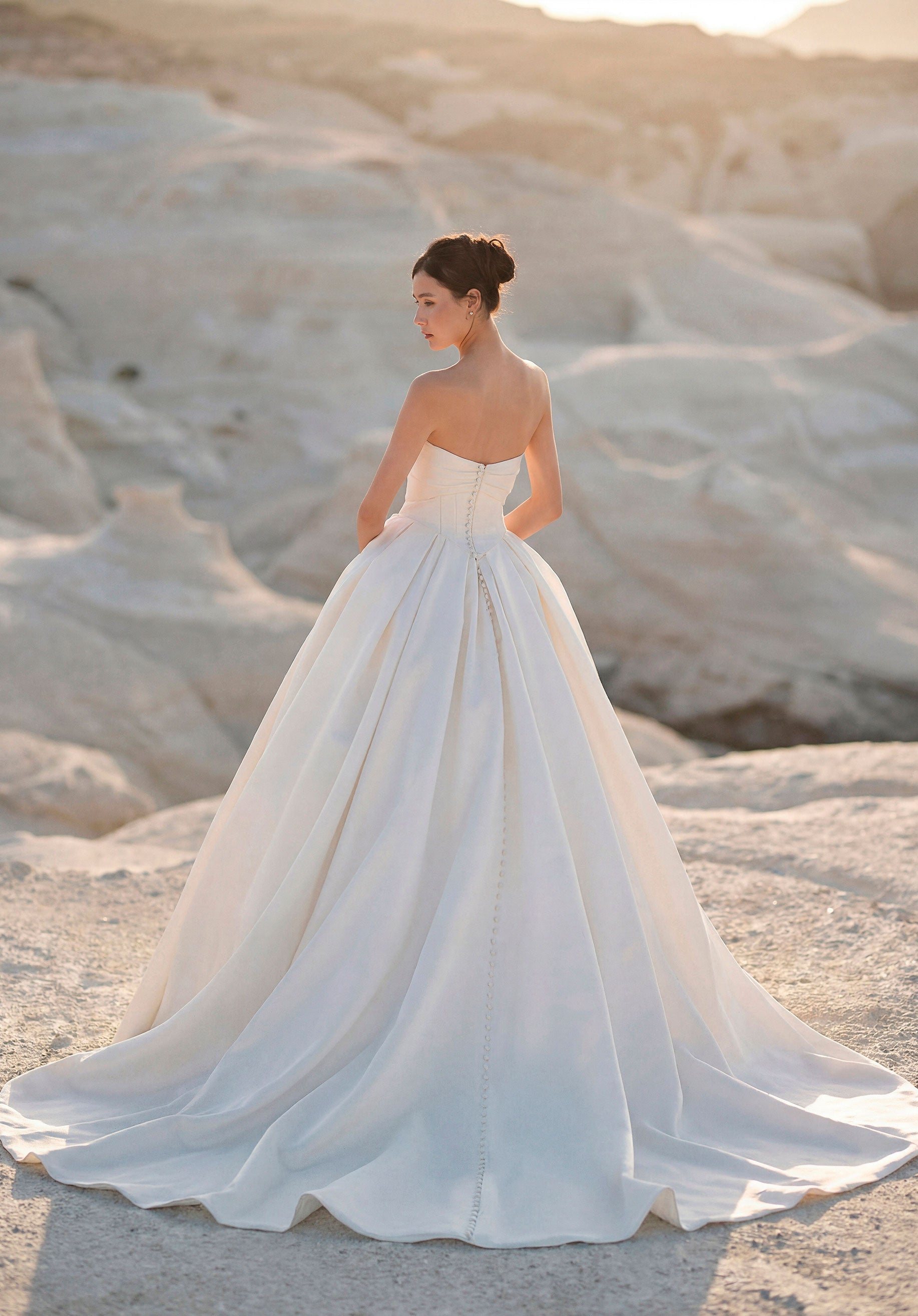 morilee-toulon-brautkleid-satin-mit-taschen image 4