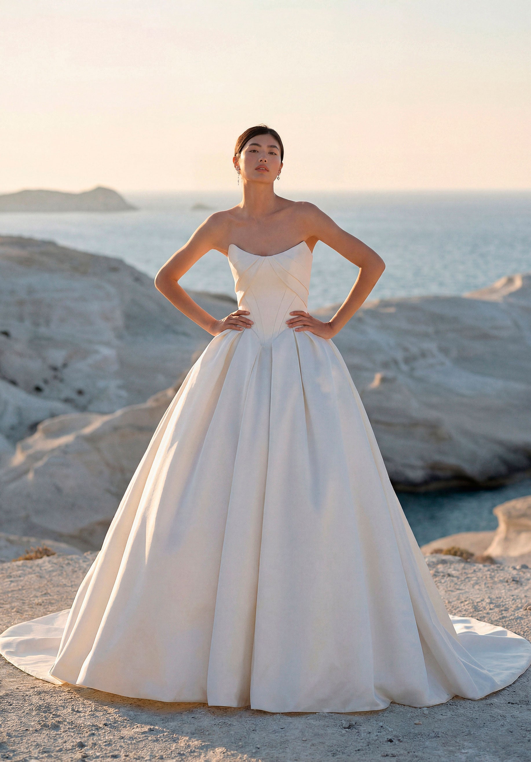 morilee-toulon-brautkleid-satin-mit-taschen image 1