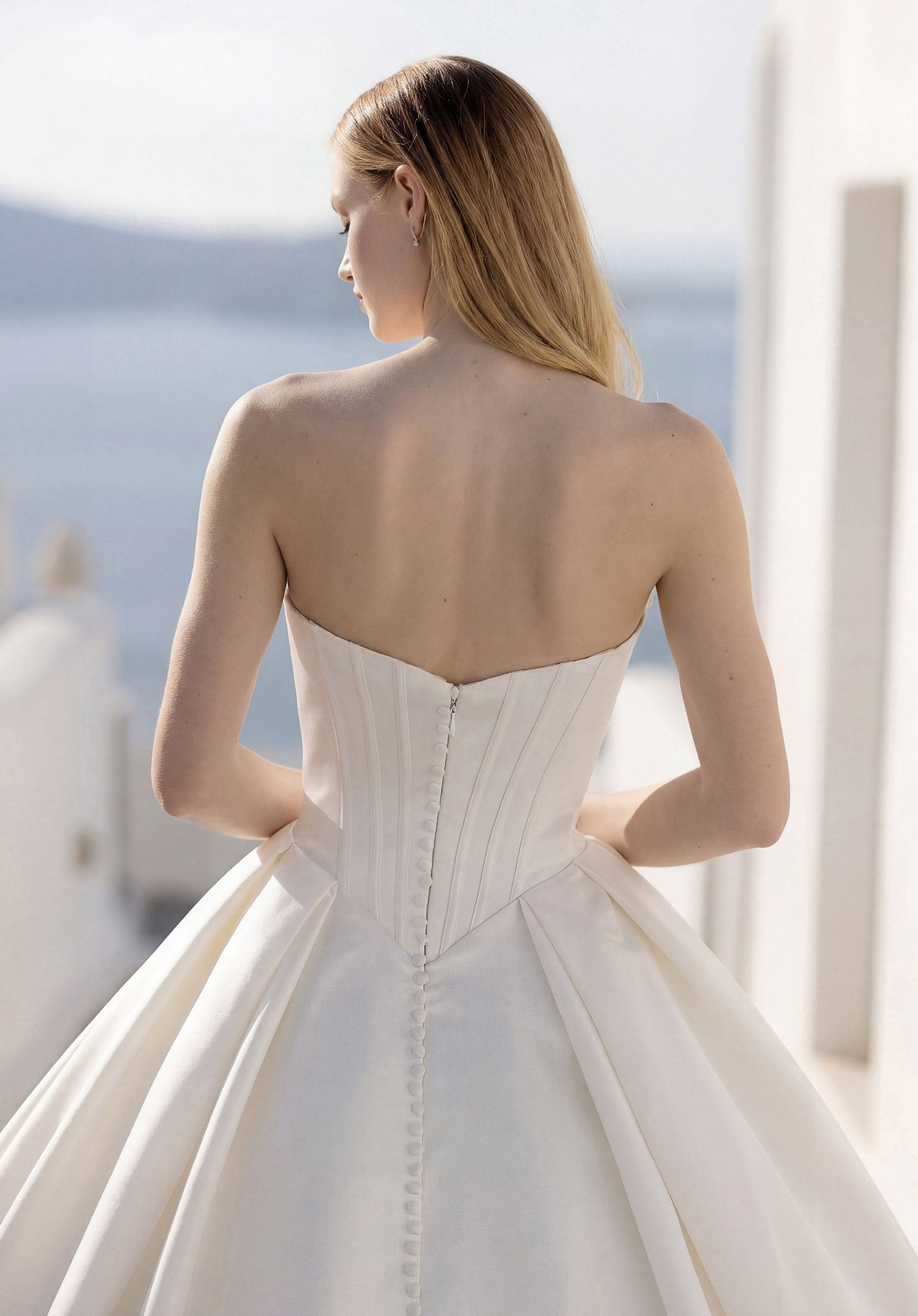 morilee-teyana-brautkleid-corsage-mit-bugle-beaded-applikationen-satinschal-tr-g image 4