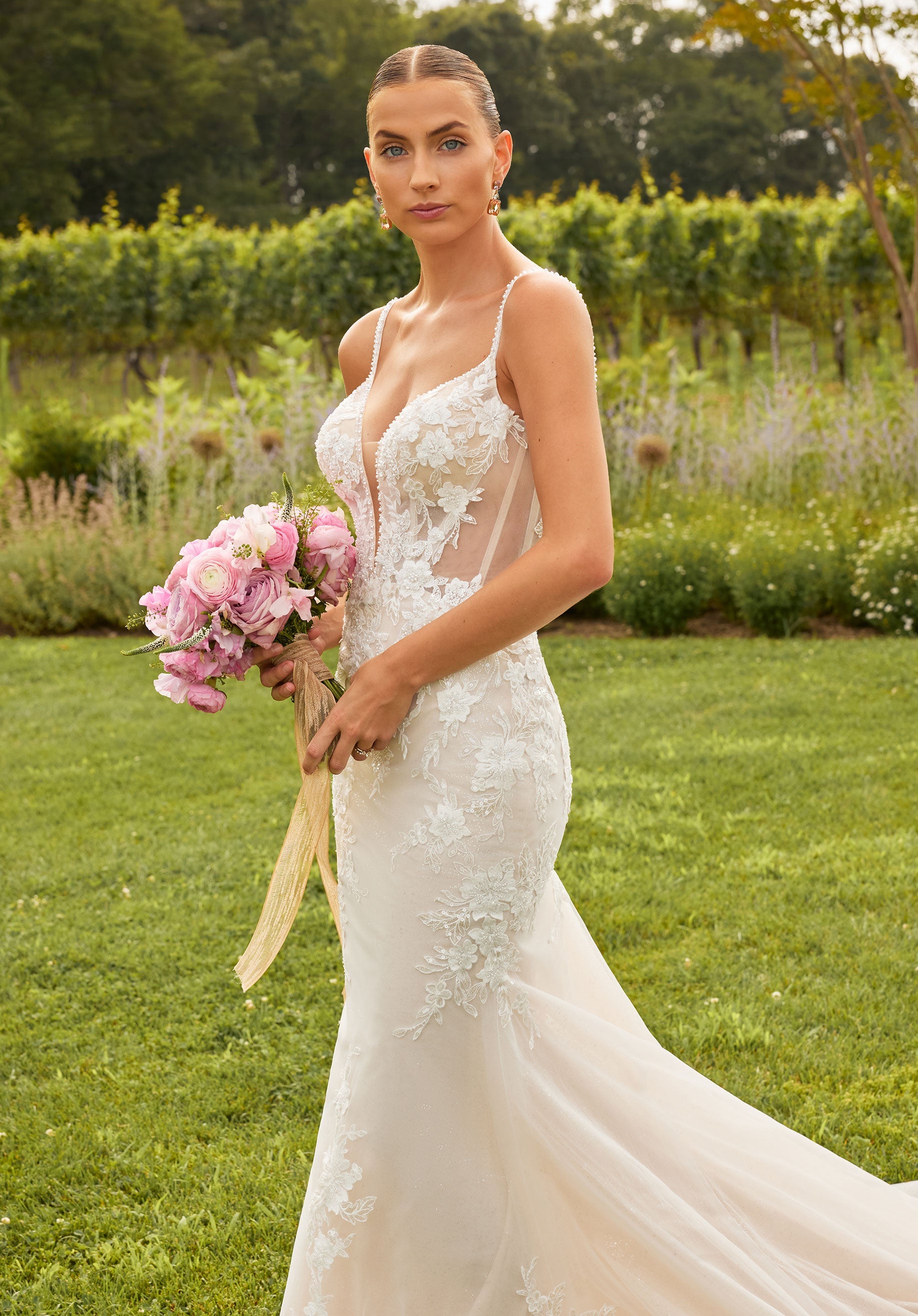 morilee-sinclair-brautkleid-fit-flare-mit-plunge-ausschnitt image 4