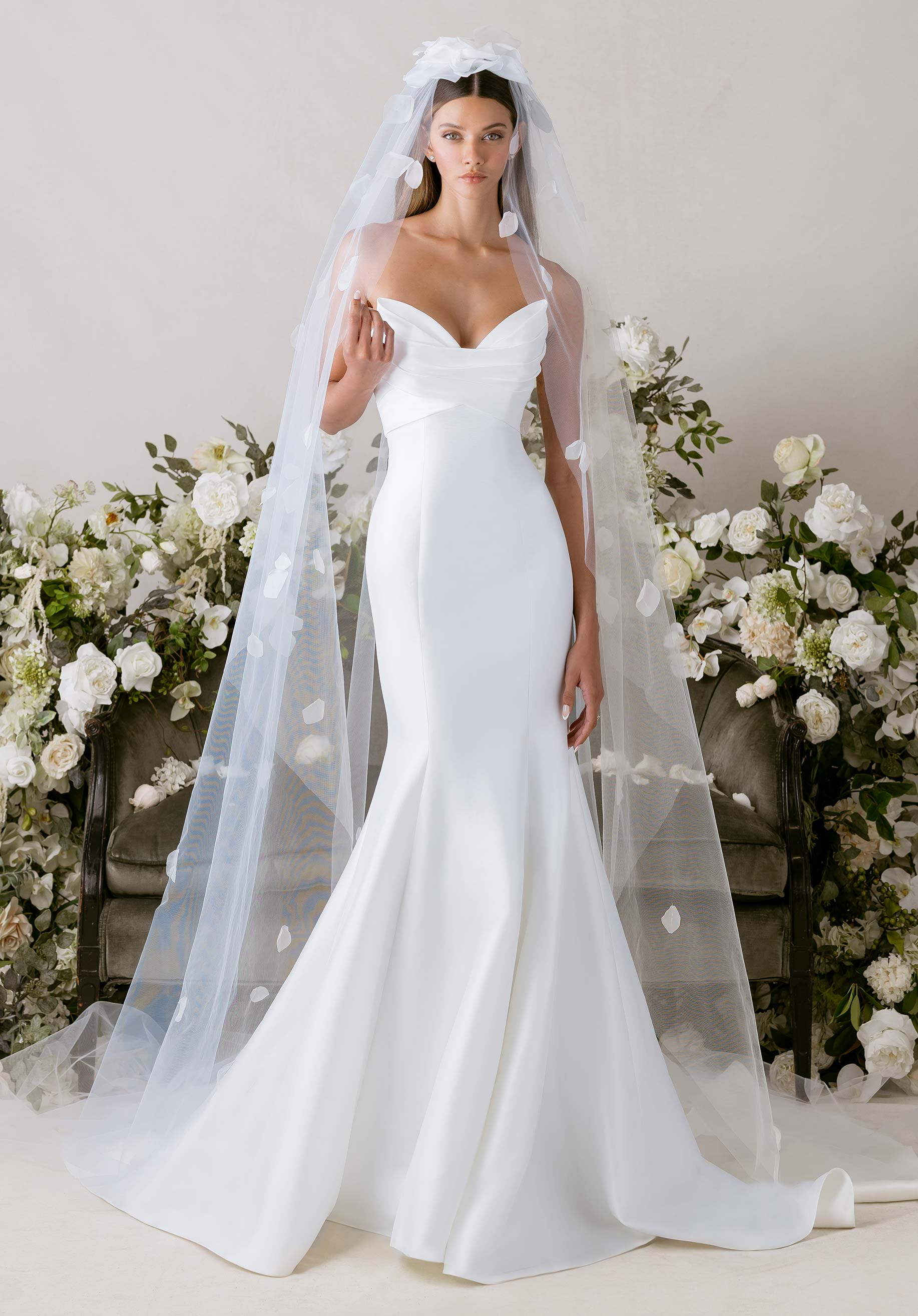 morilee-lyren-brautkleid-meerjungfrau-faille-cat-eye image 3