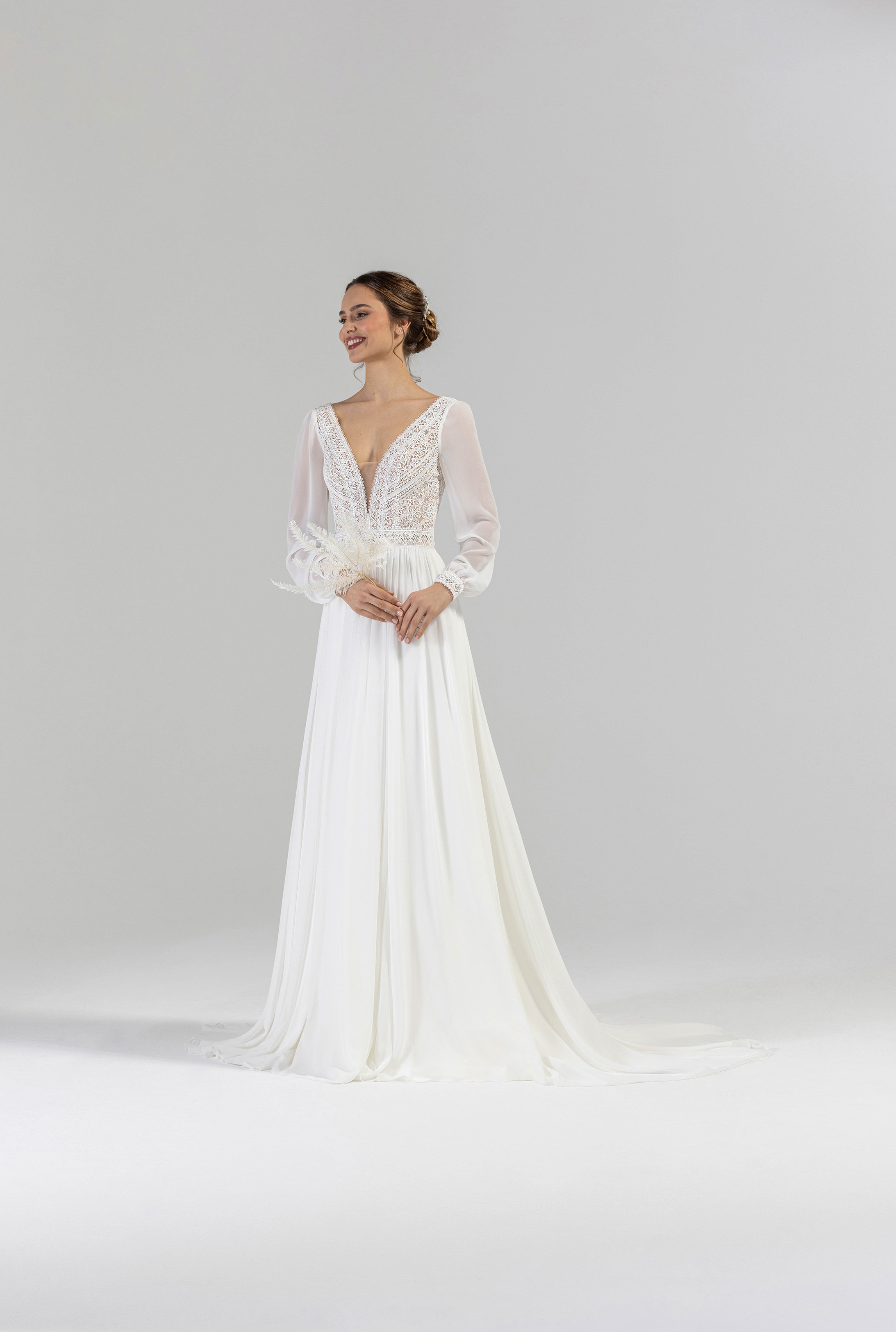 eglantine-lotus-brautkleid-ivoire-blush-mit-abnehmbaren-rmeln-gr-34-74 image 1