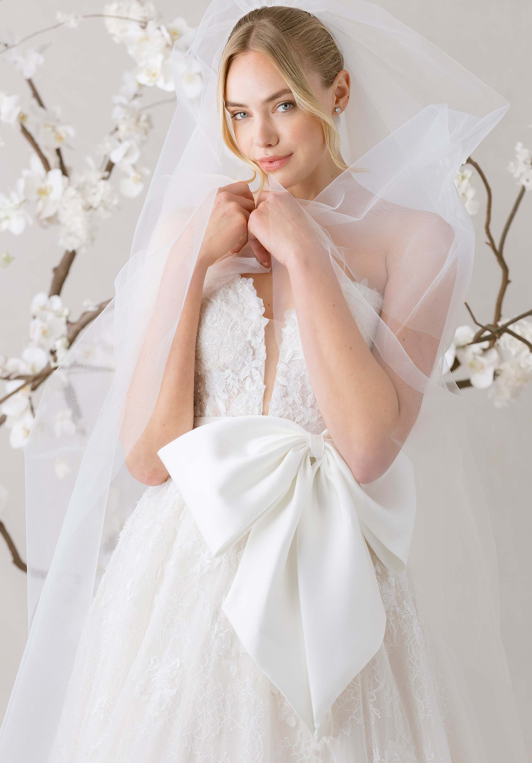 morilee-elara-ballkleid-brautkleid-aus-chantilly-spitze image 2
