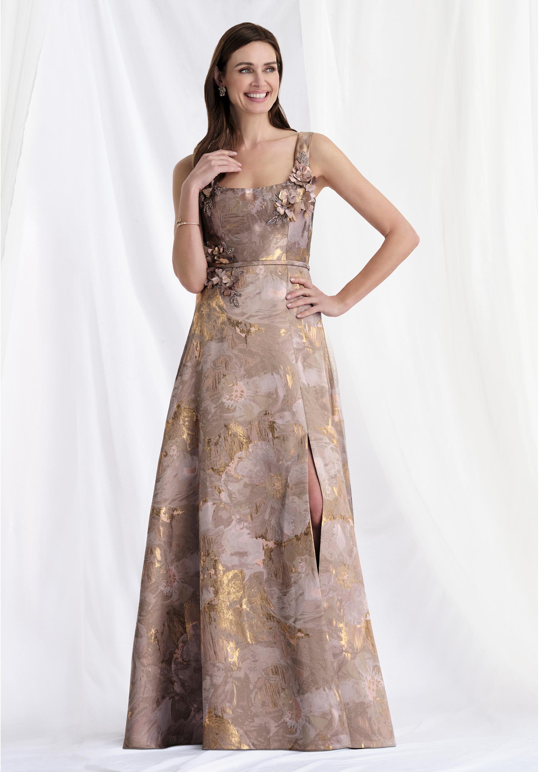 morilee-brokat-a-linie-abendkleid-mit-square-neck-und-perlenbl-ttern image 3