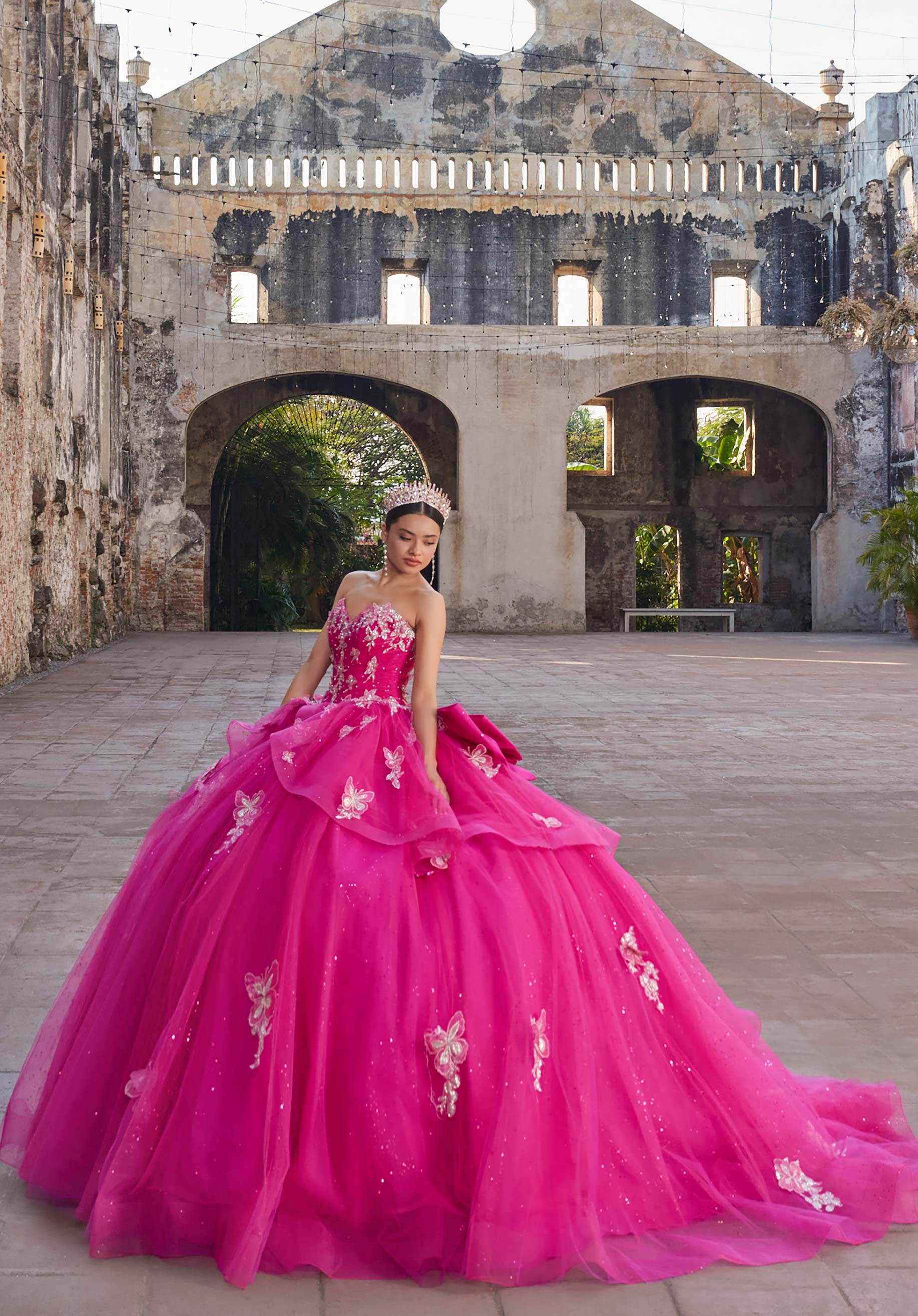 morilee-vizcaya-andrea-quincea-era-ballkleid-schmetterling image 5