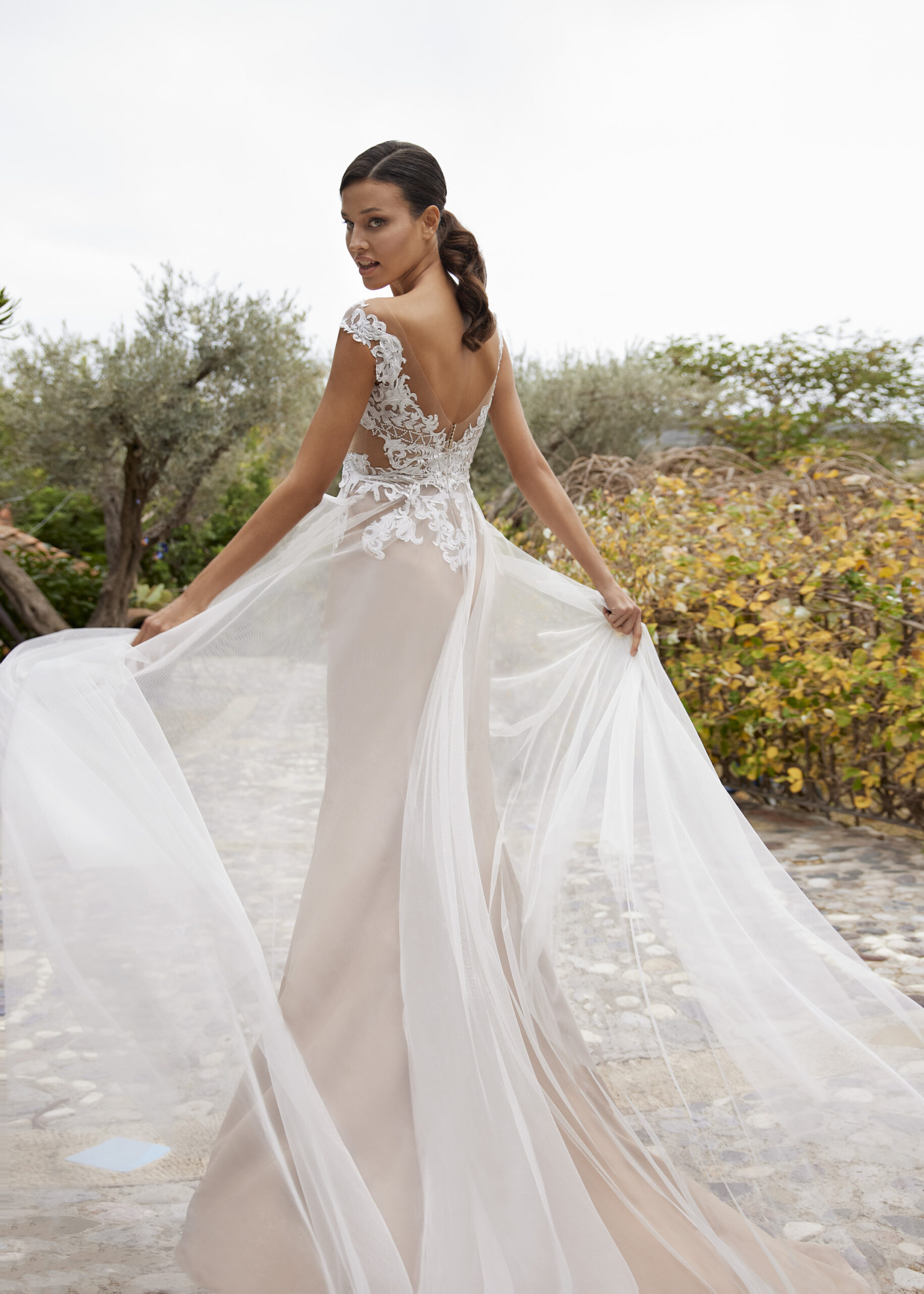 gbs-herve-paris-bridal-amite-brautkleid-my-freedom-collection image 3