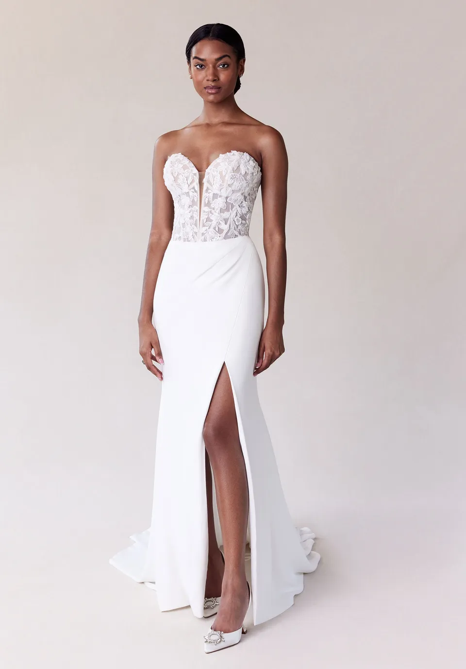 morilee-schyler-brautkleid-sheath-mit-corsage-und-schlitz image 1