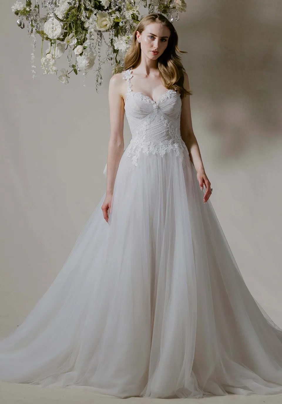 morilee-cassia-brautkleid-a-linie-mit-t-llrock-und-schleife image 1