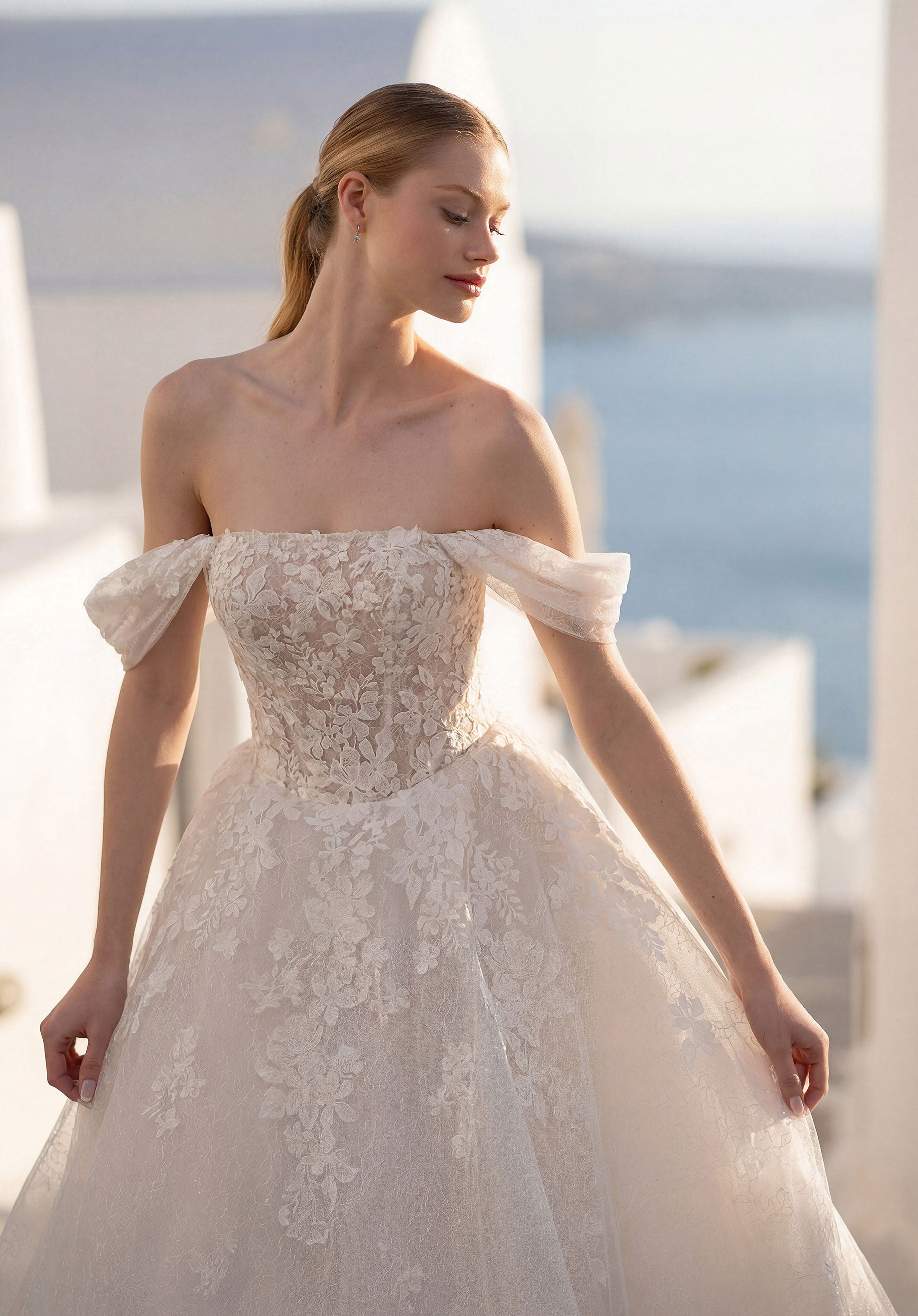 morilee-tabria-brautkleid-a-linie-spitze image 3