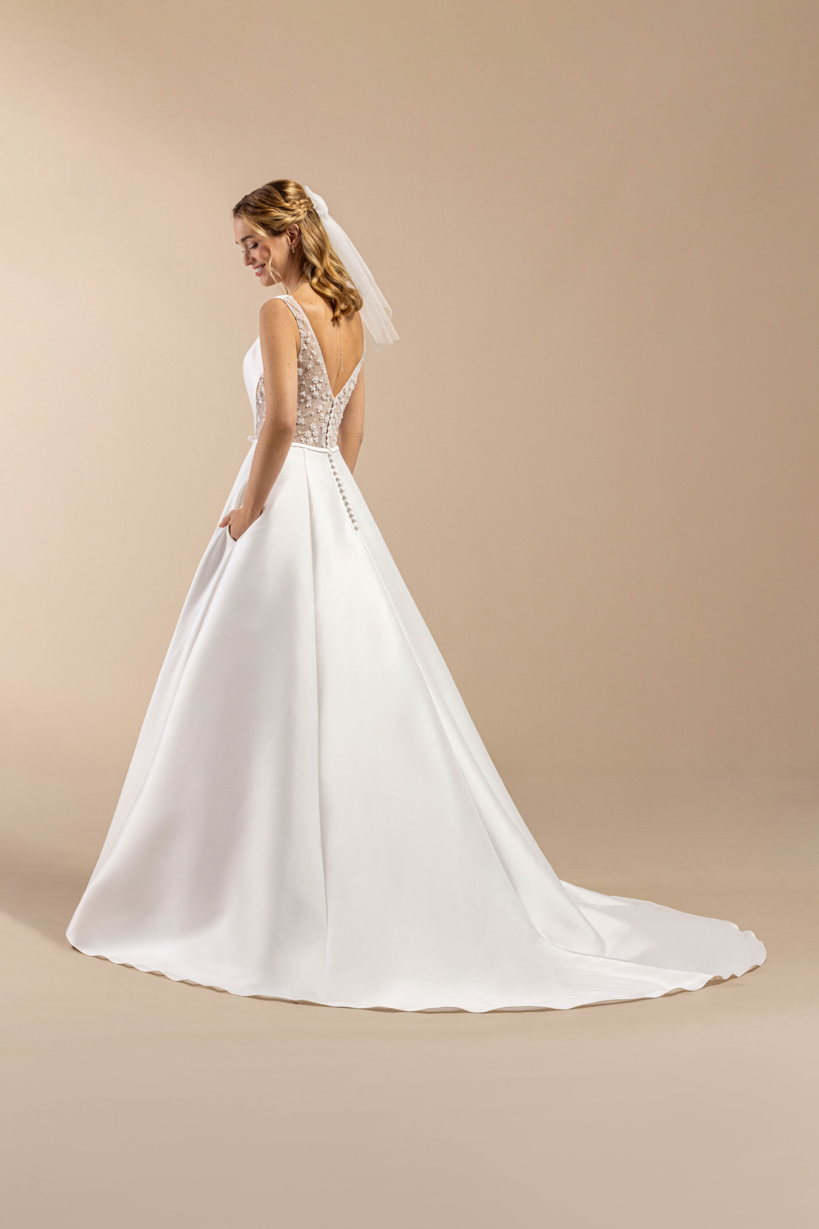 eglantine-belem-brautkleid-in-ivoire-gr-34-68 image 3