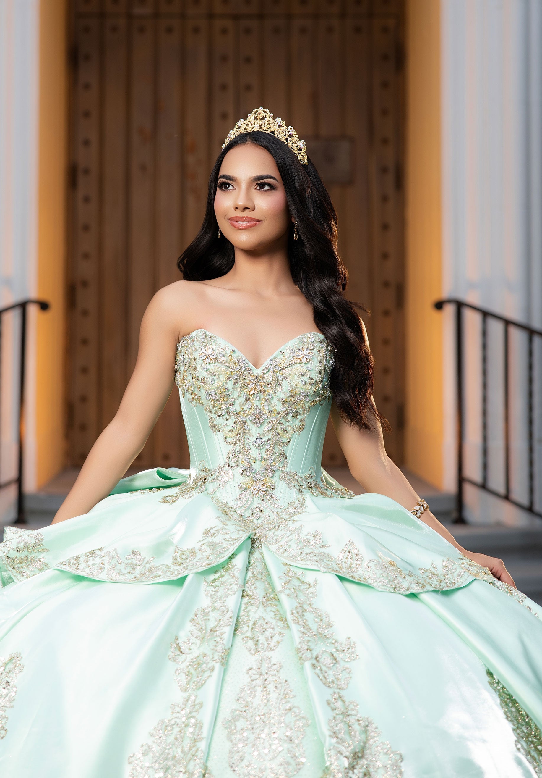 morilee-cyra-quincea-era-ballkleid-satin-mit-pailletten image 4