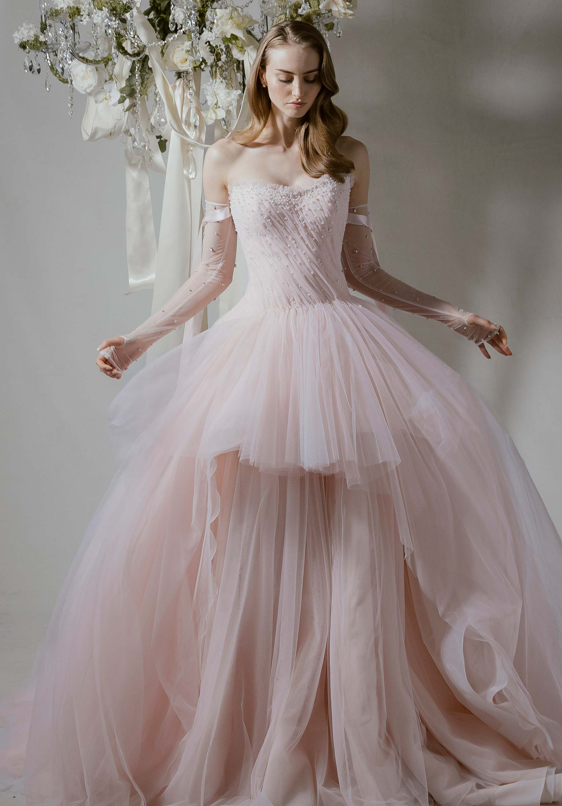 morilee-sol-ne-brautkleid-hi-low-mit-t-ll-und-unterrock image 3