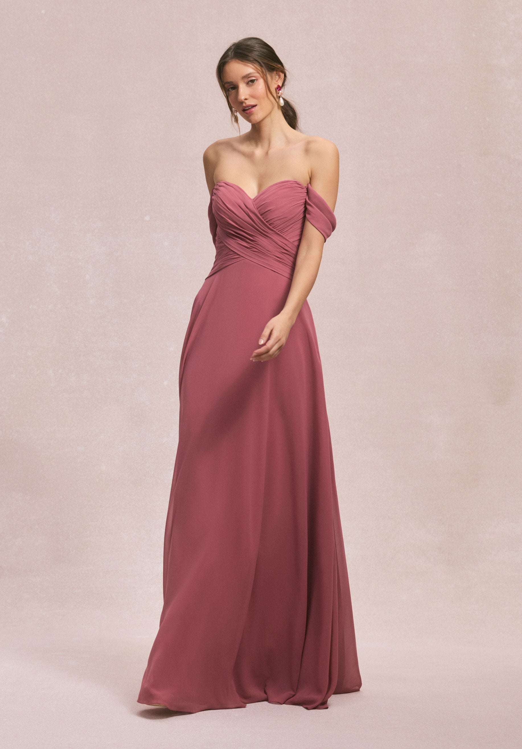 morilee-ruched-sweetheart-a-linie-brautjungfernkleid-chiffon image 7