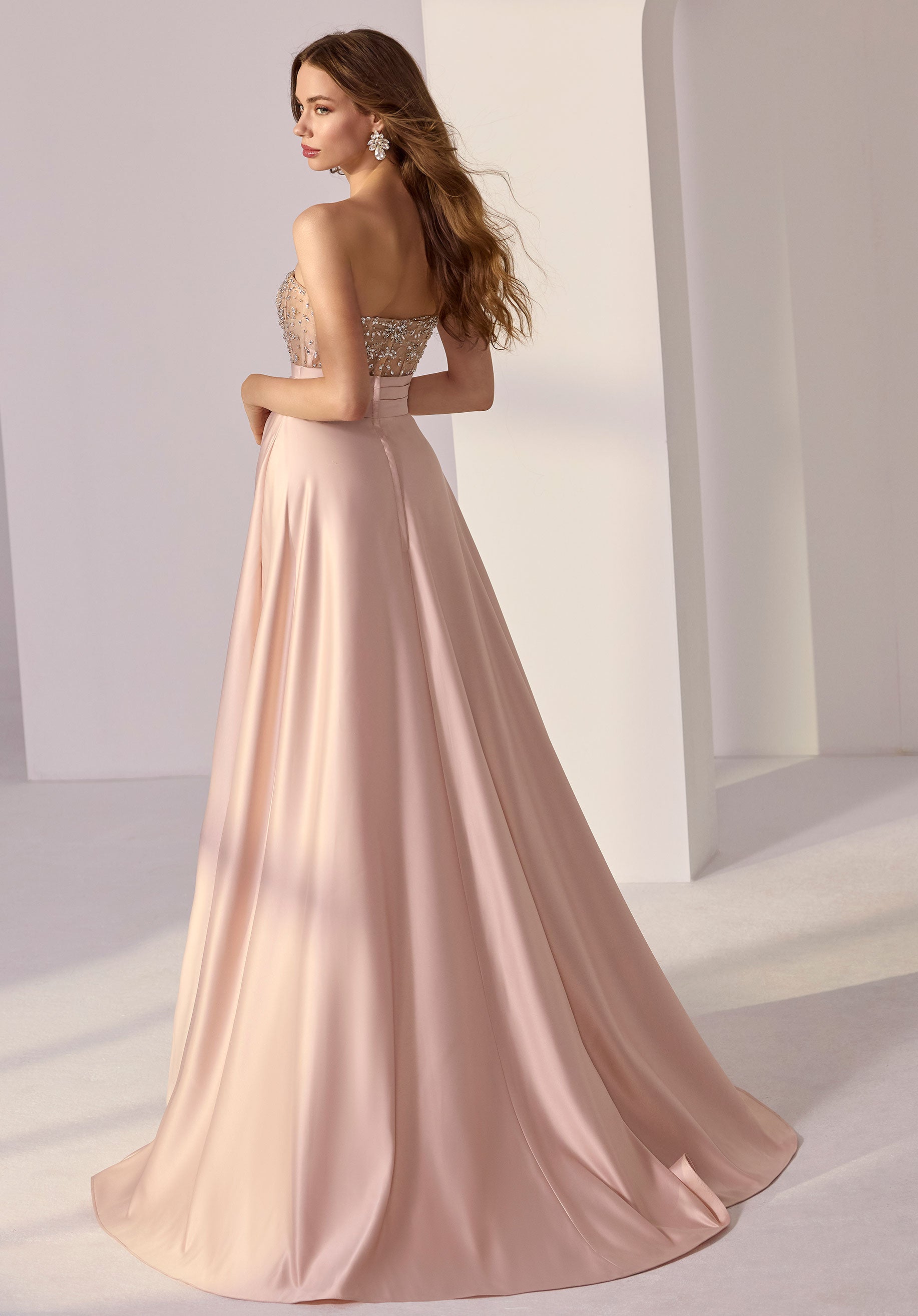 morilee-ballkleid-tr-gerlos-mit-kristall-corsage-und-satinrock image 3