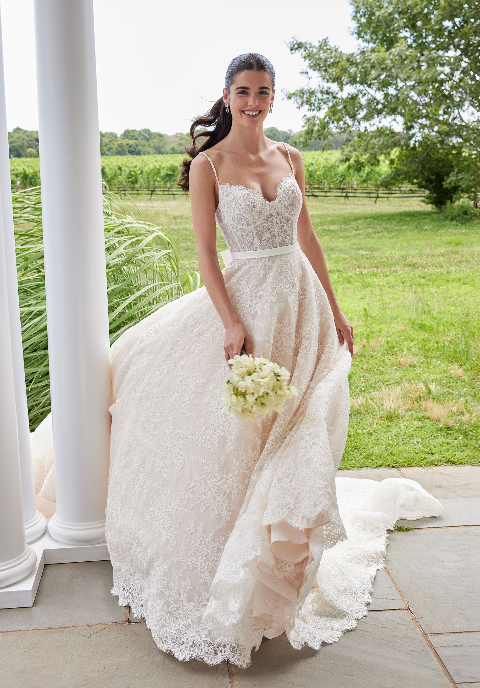 morilee-speare-brautkleid-ballkleid-alencon-spitze-korsett image 3